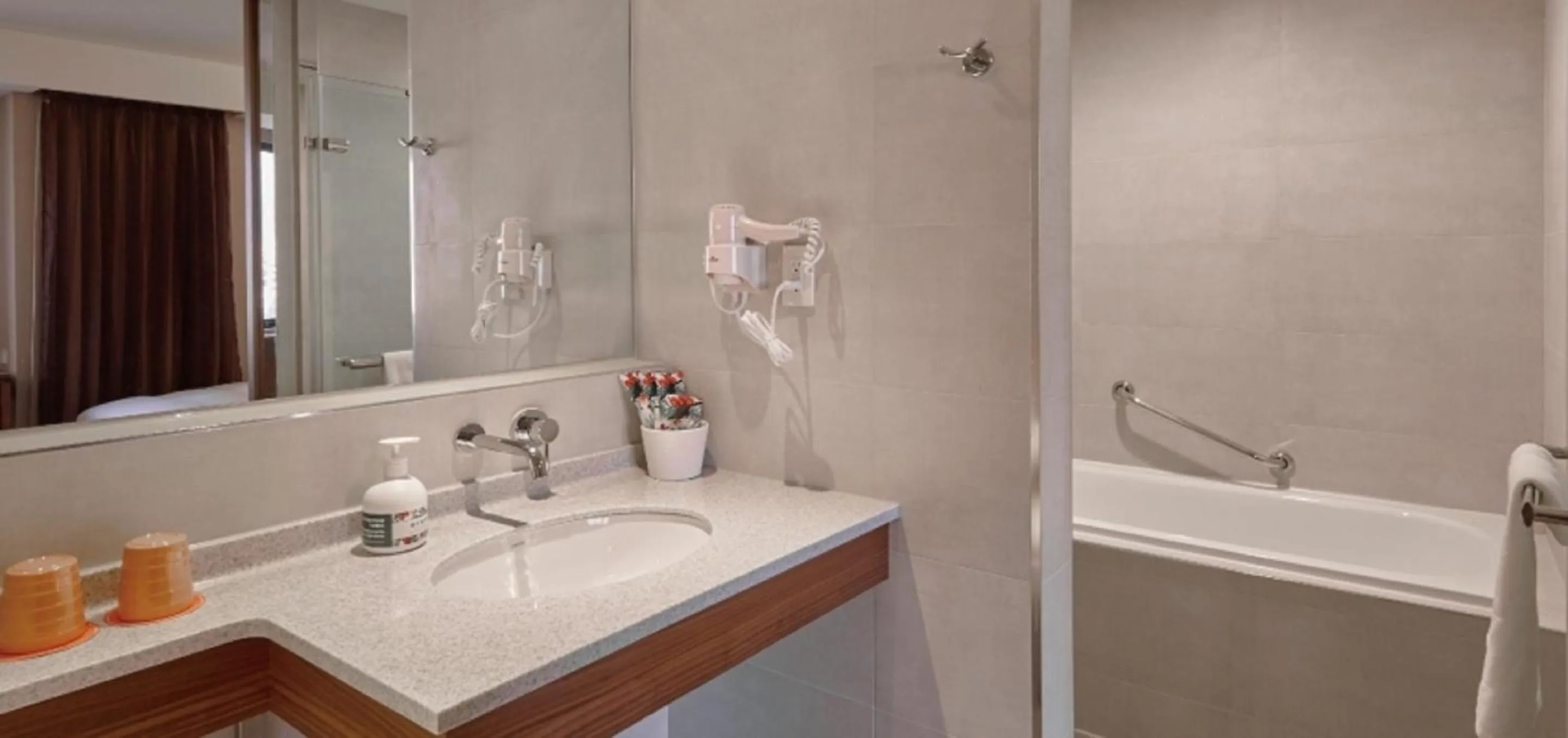 Orange Hotel - Wenhua, Chiayi