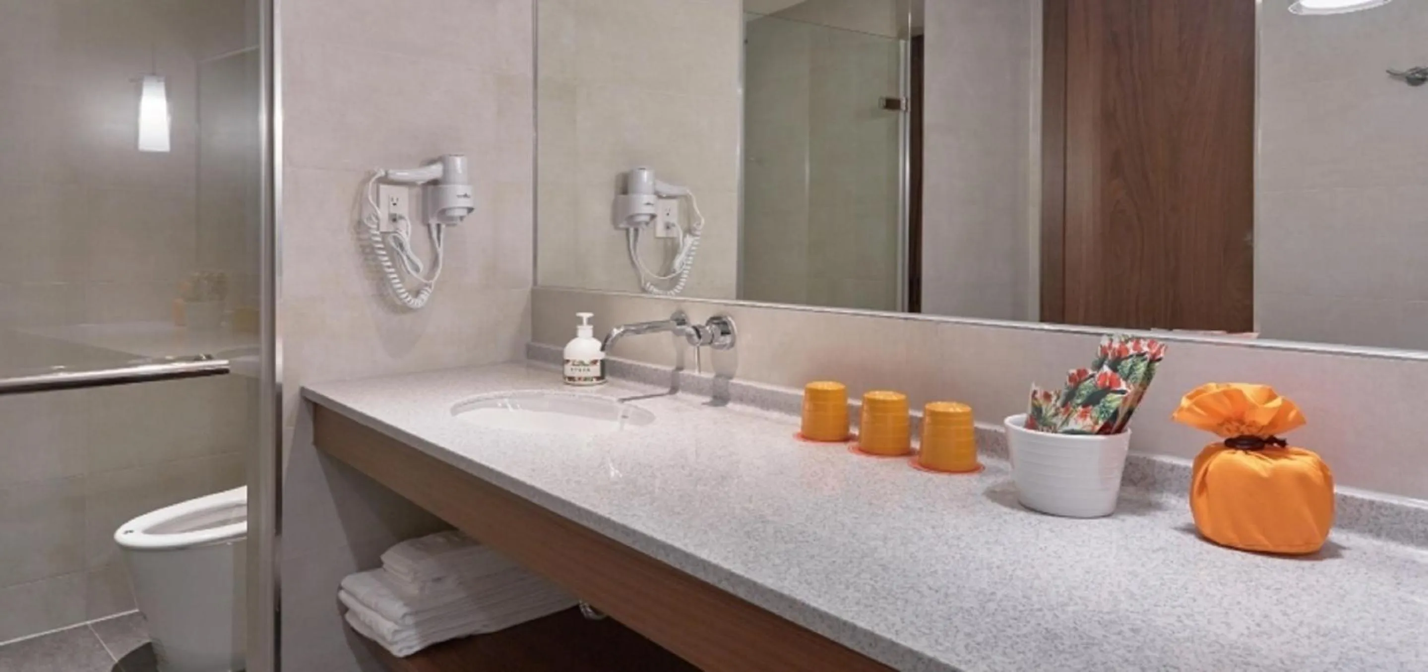 Toilet in Orange Hotel - Wenhua, Chiayi