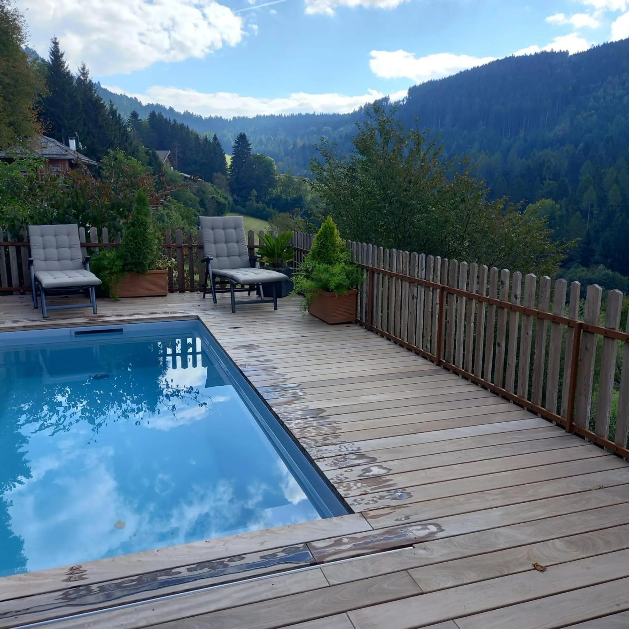 Swimming pool in Residence Wiesenheim