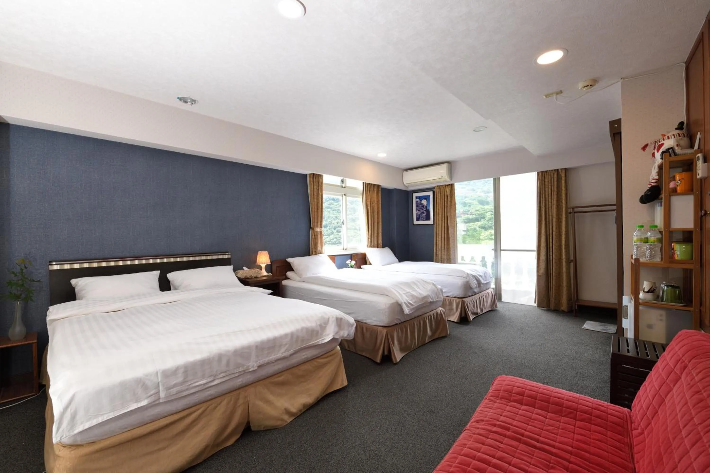 Photo of the whole room, Bed in Levite Villa