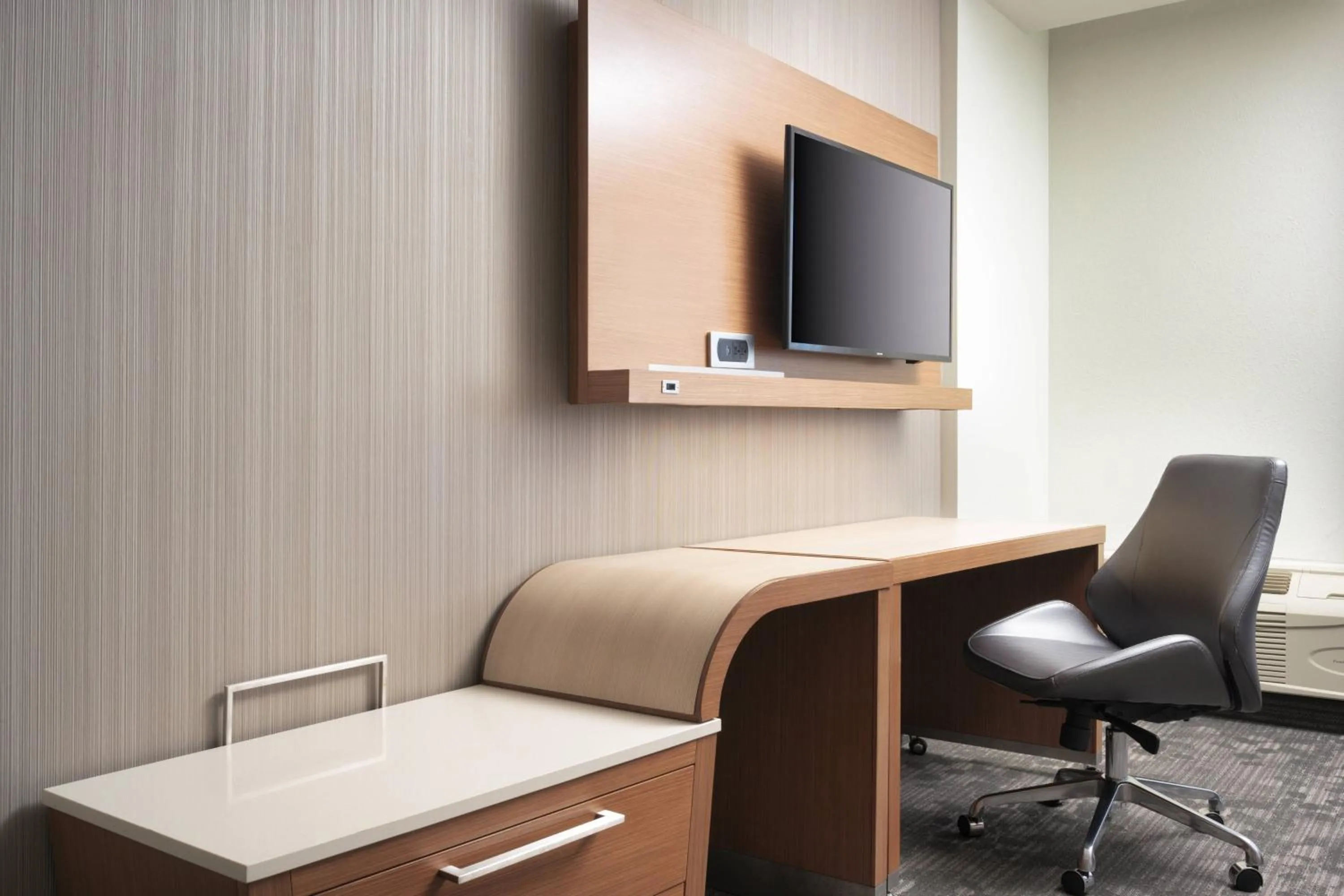 Bedroom in Courtyard by Marriott Nashville SE/Murfreesboro