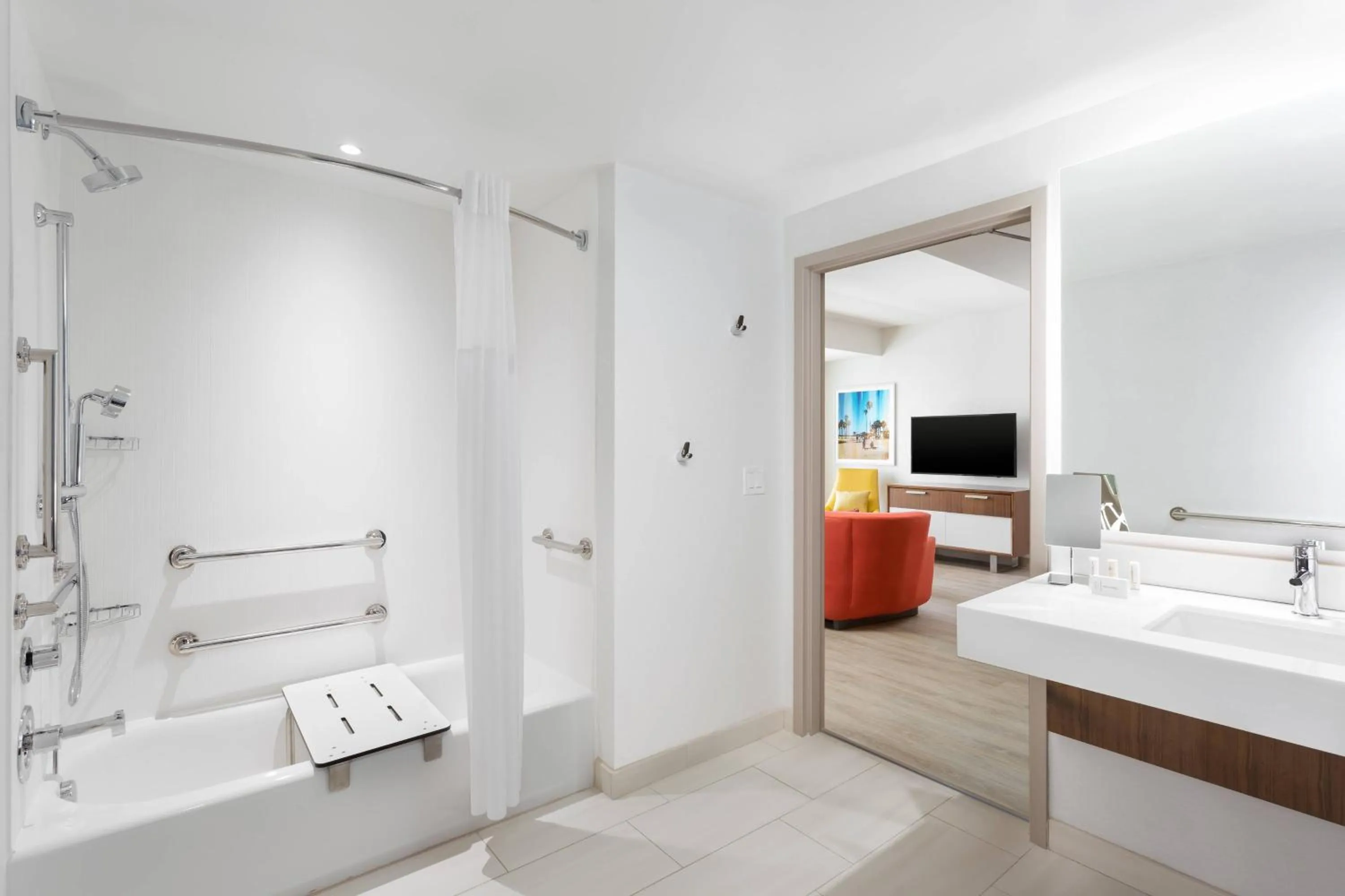 Bathroom in Courtyard by Marriott Santa Monica