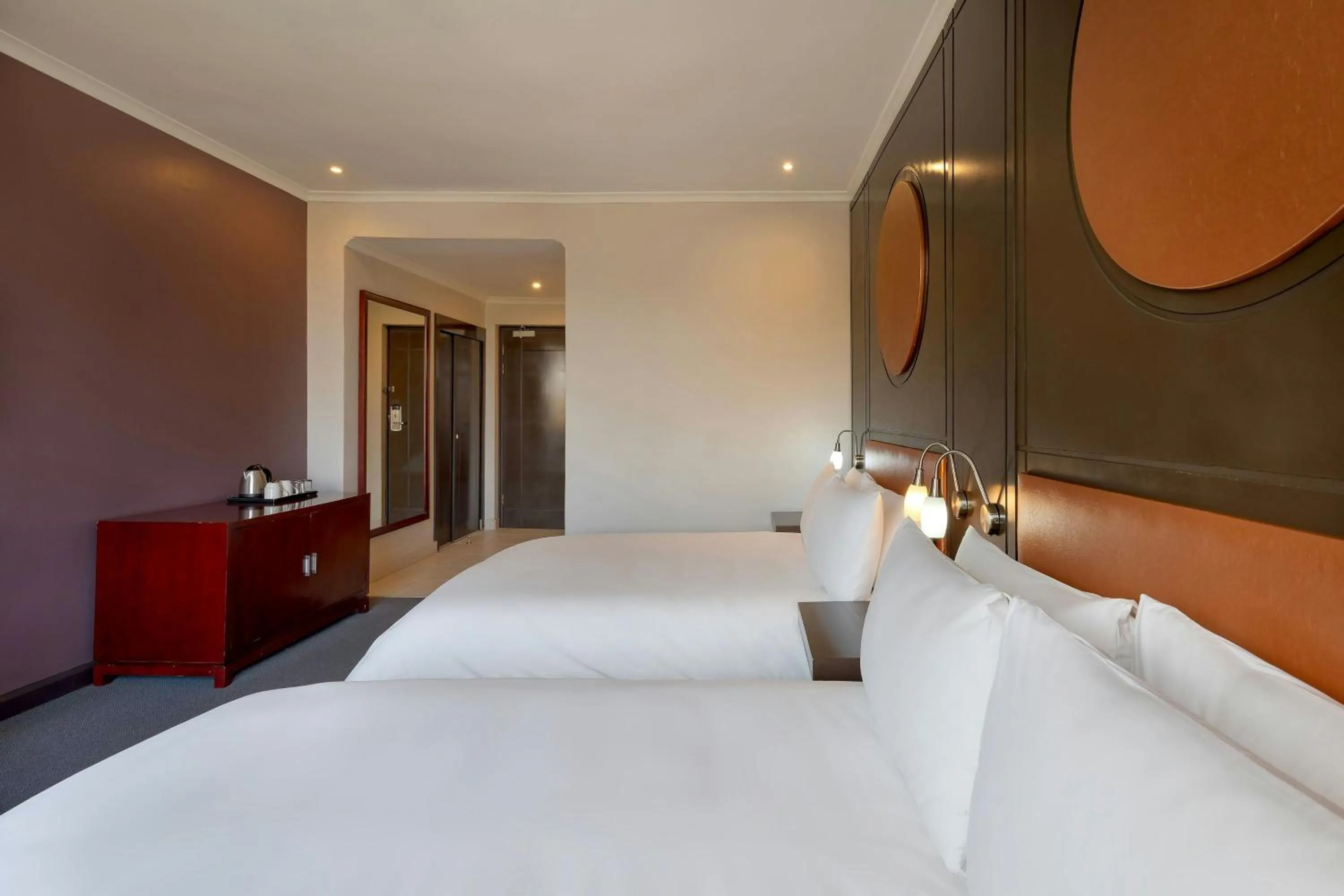 Photo of the whole room, Bed in Protea Hotel by Marriott Ndola