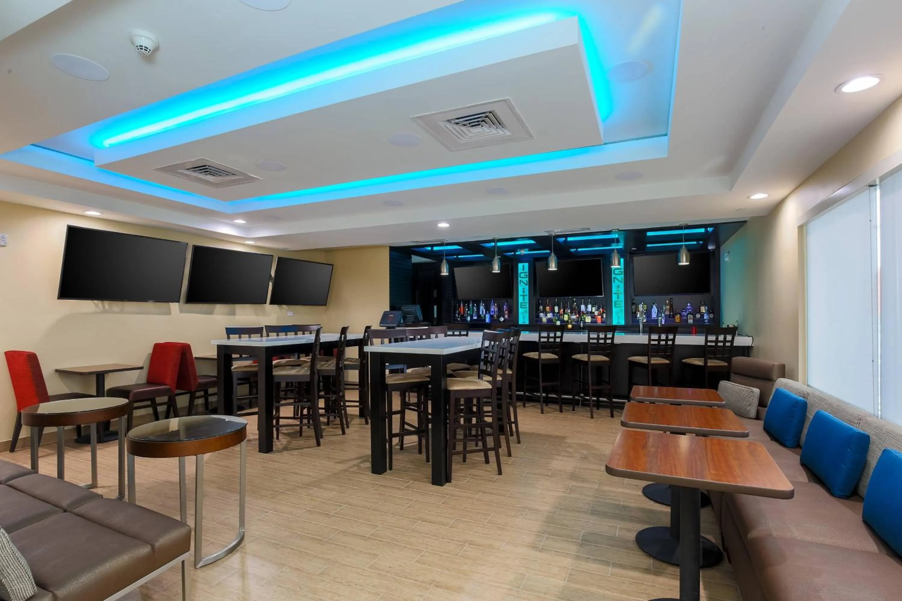Lounge or bar in TownePlace Suites by Marriott McAllen Edinburg