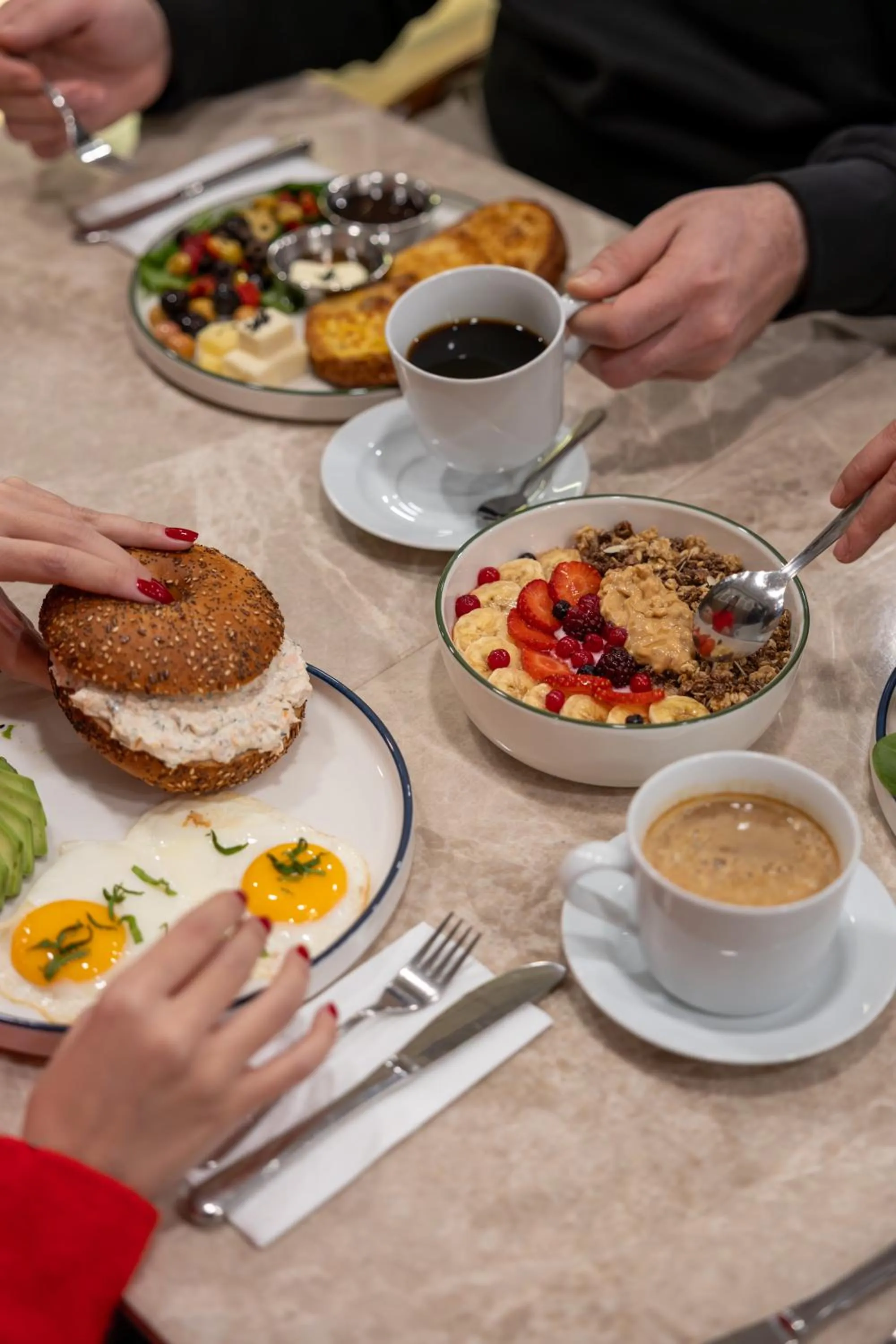 Restaurant/places to eat in Hotel Evsen