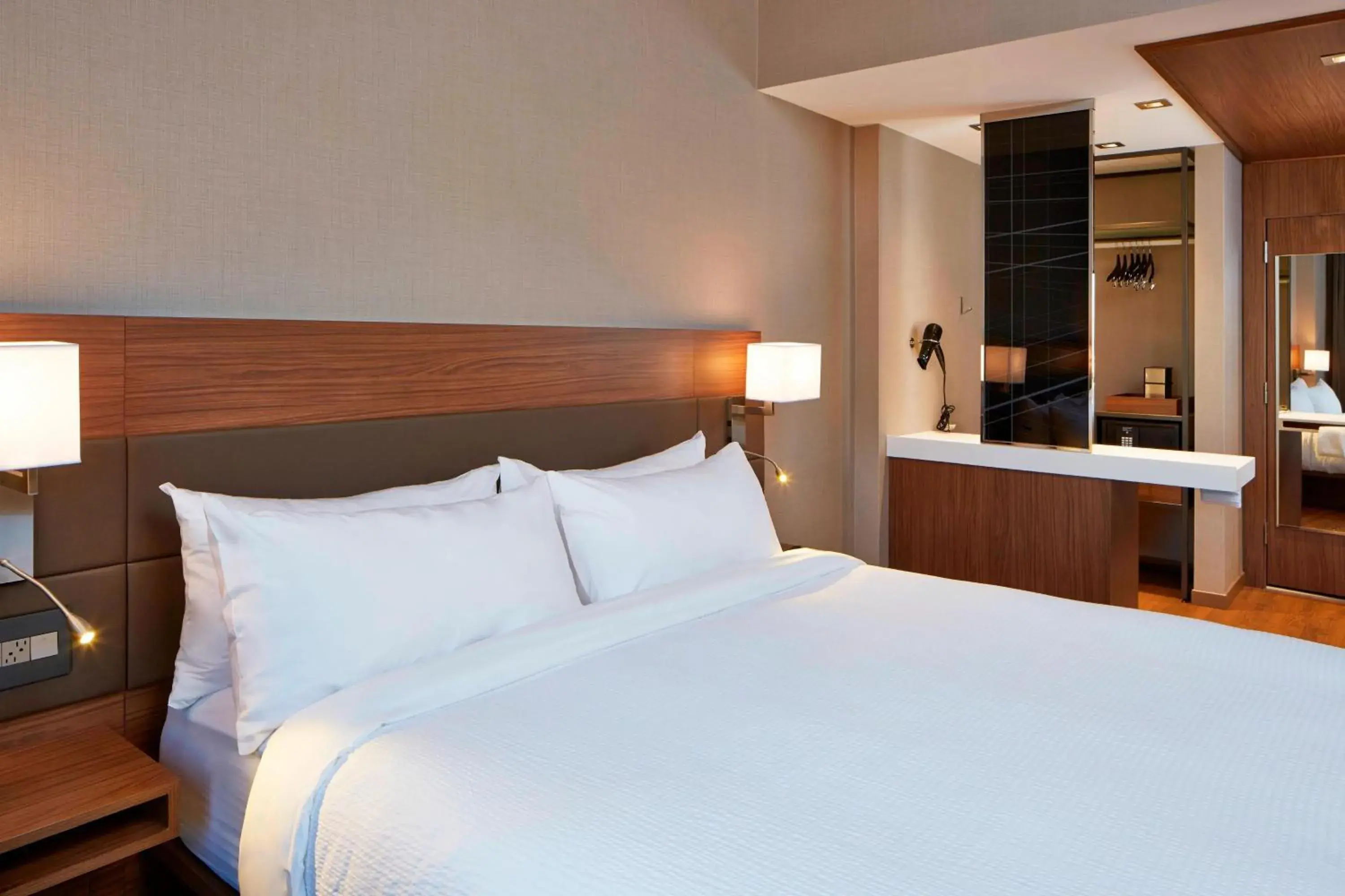 King Room in AC Hotel by Marriott Minneapolis Downtown King Room in AC Hotel by Marriott Minneapolis Downtown