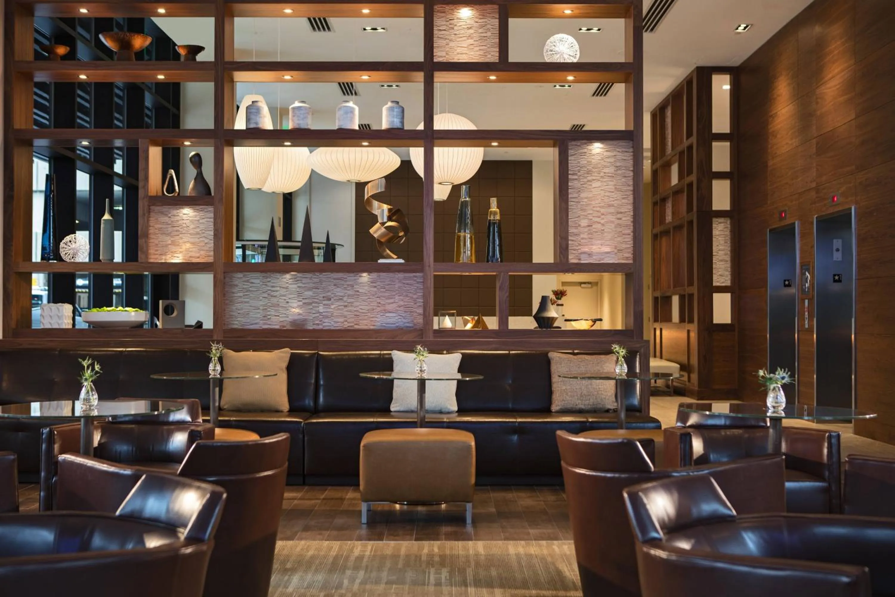 Lounge or bar in AC Hotel by Marriott San Jose Downtown