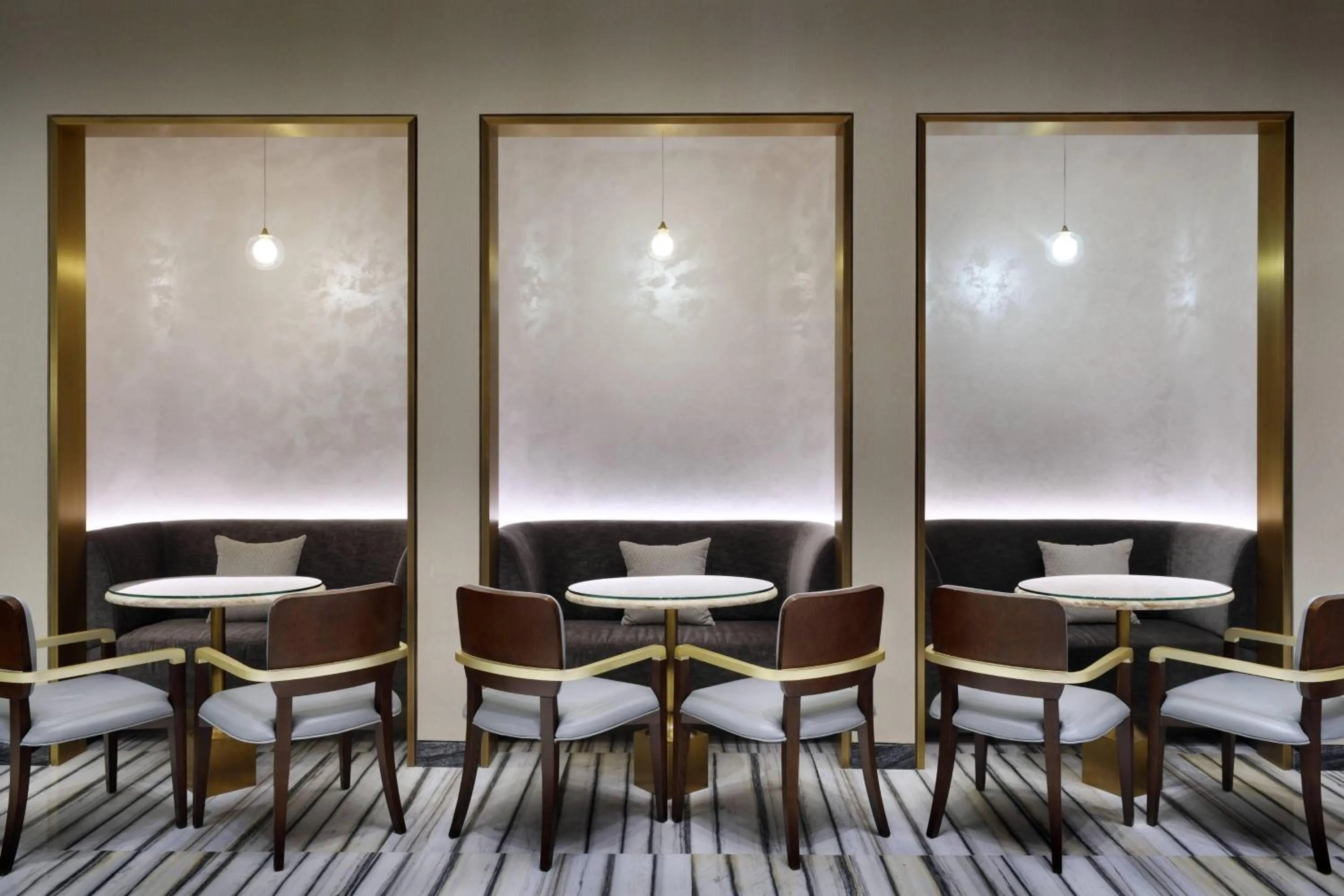 Restaurant/places to eat in Marriott Hotel Downtown Abu Dhabi