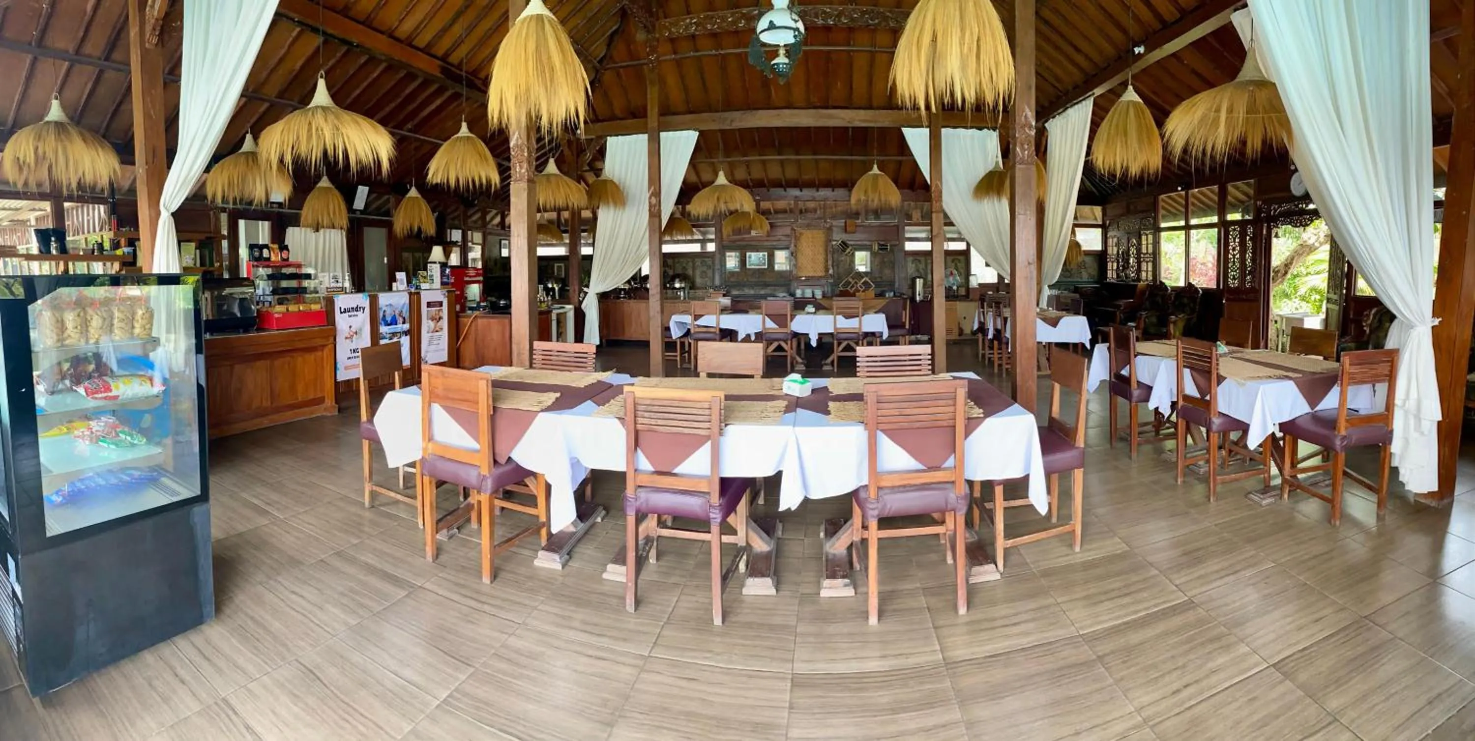 Restaurant/places to eat in Kampoeng Joglo Ijen