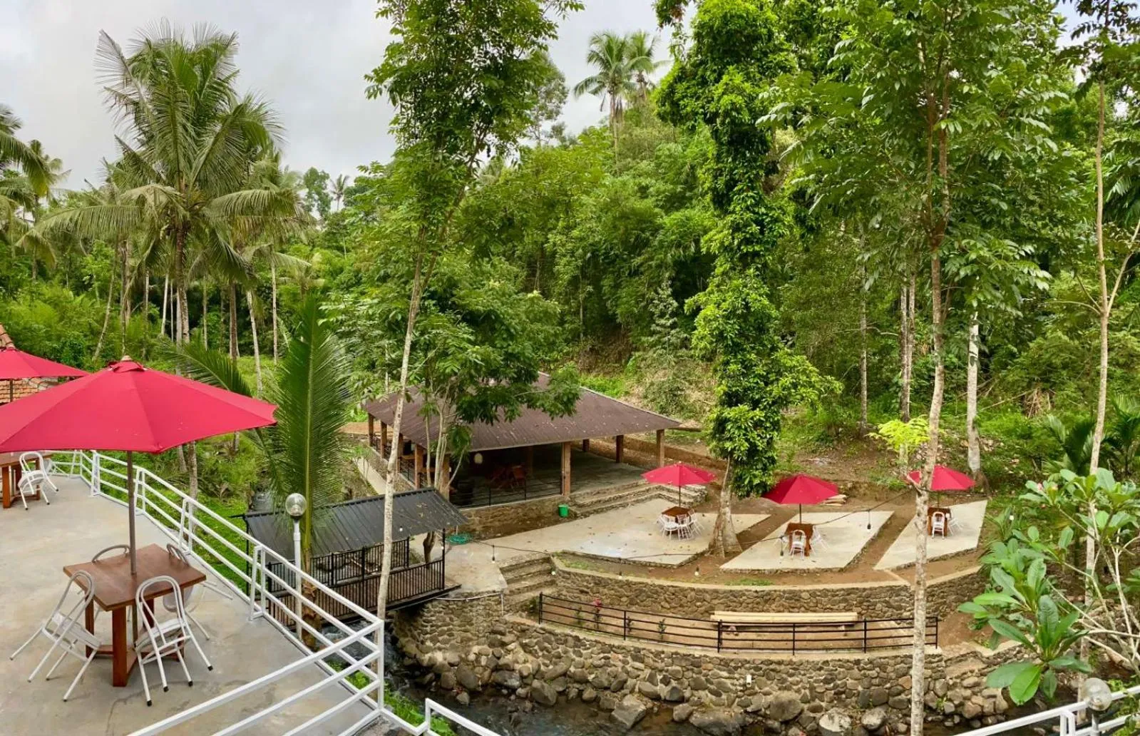 Property building in Kampoeng Joglo Ijen