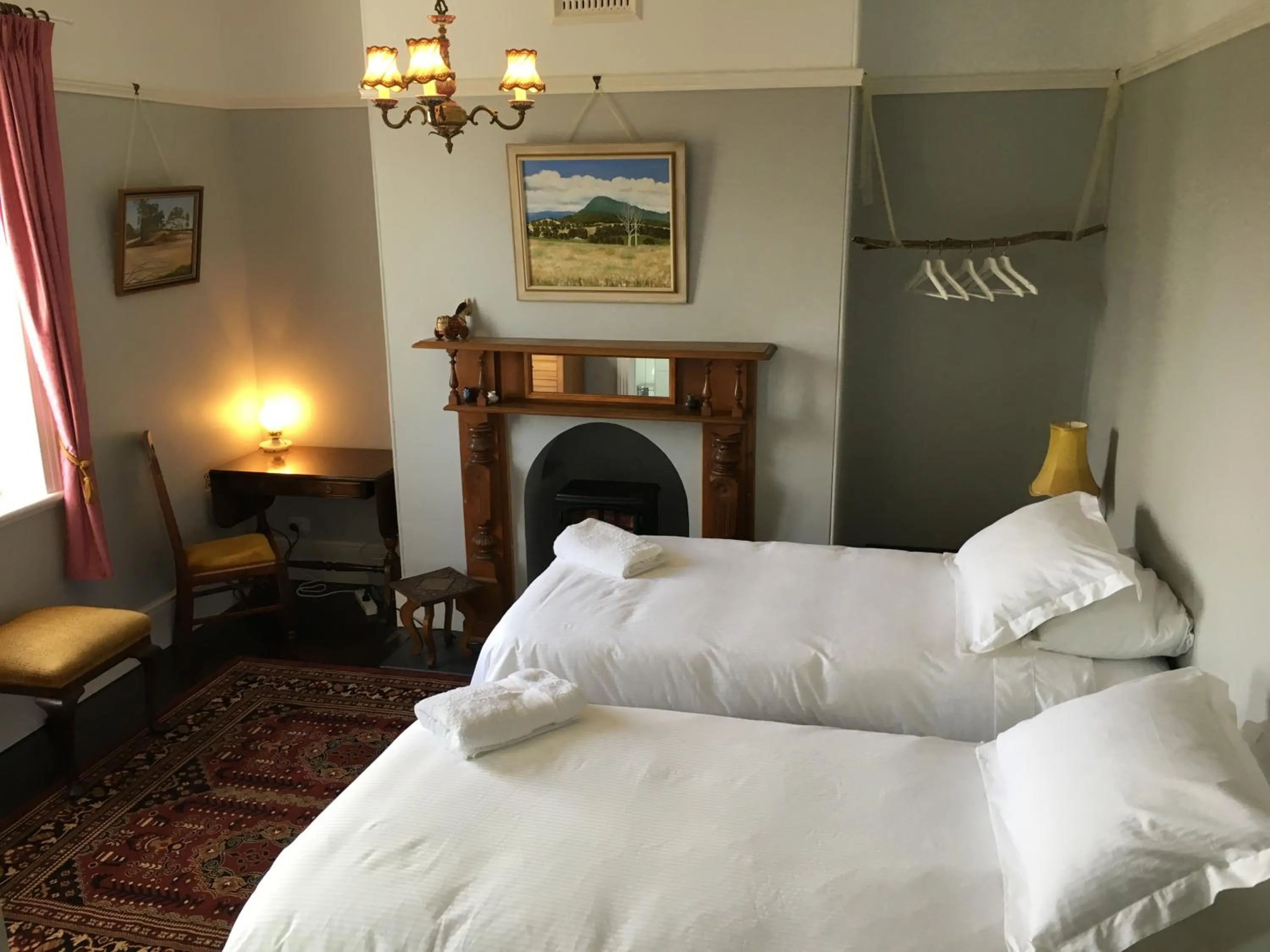 Photo of the whole room in Boscobel of Tasmania