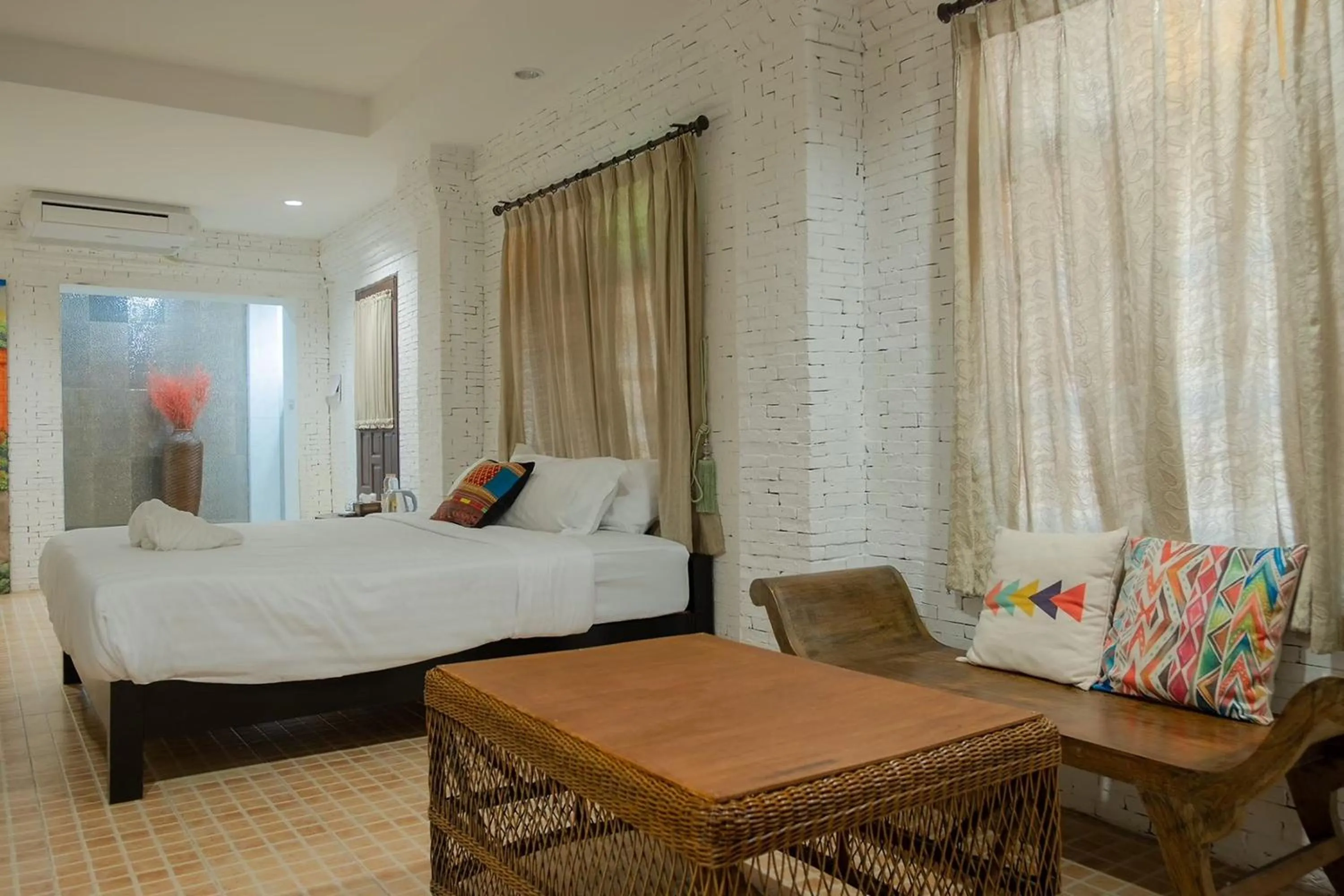 Living room, Bed in Baan Tawai Lanna Resort