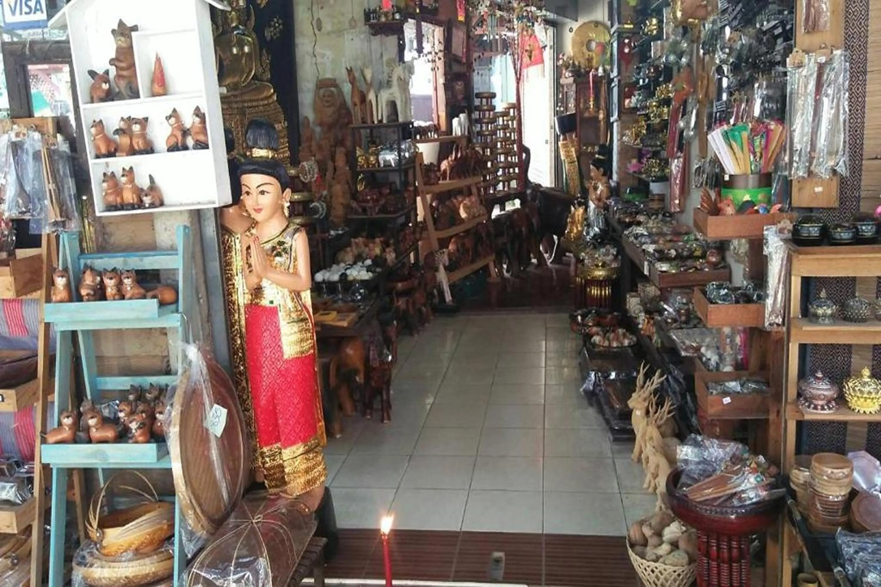 Shopping Area in Baan Tawai Lanna Resort