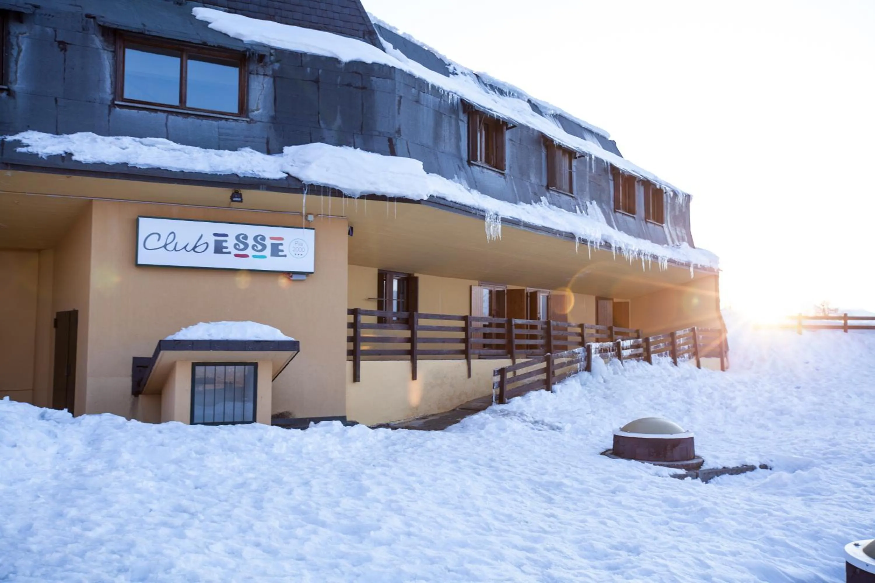 Property building in Club Esse Pila 2000