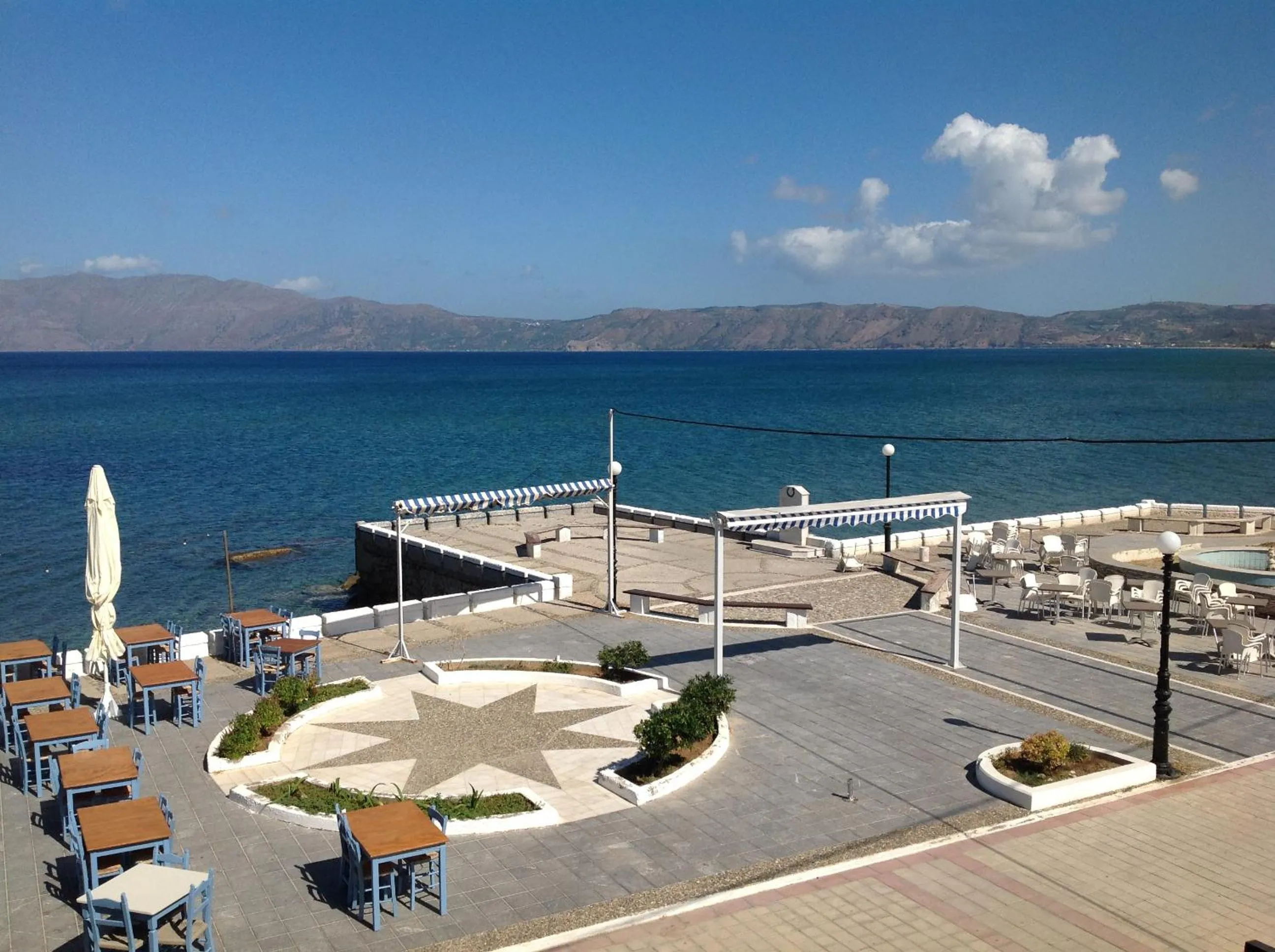 Beach in Argo Rooms-Papadakis