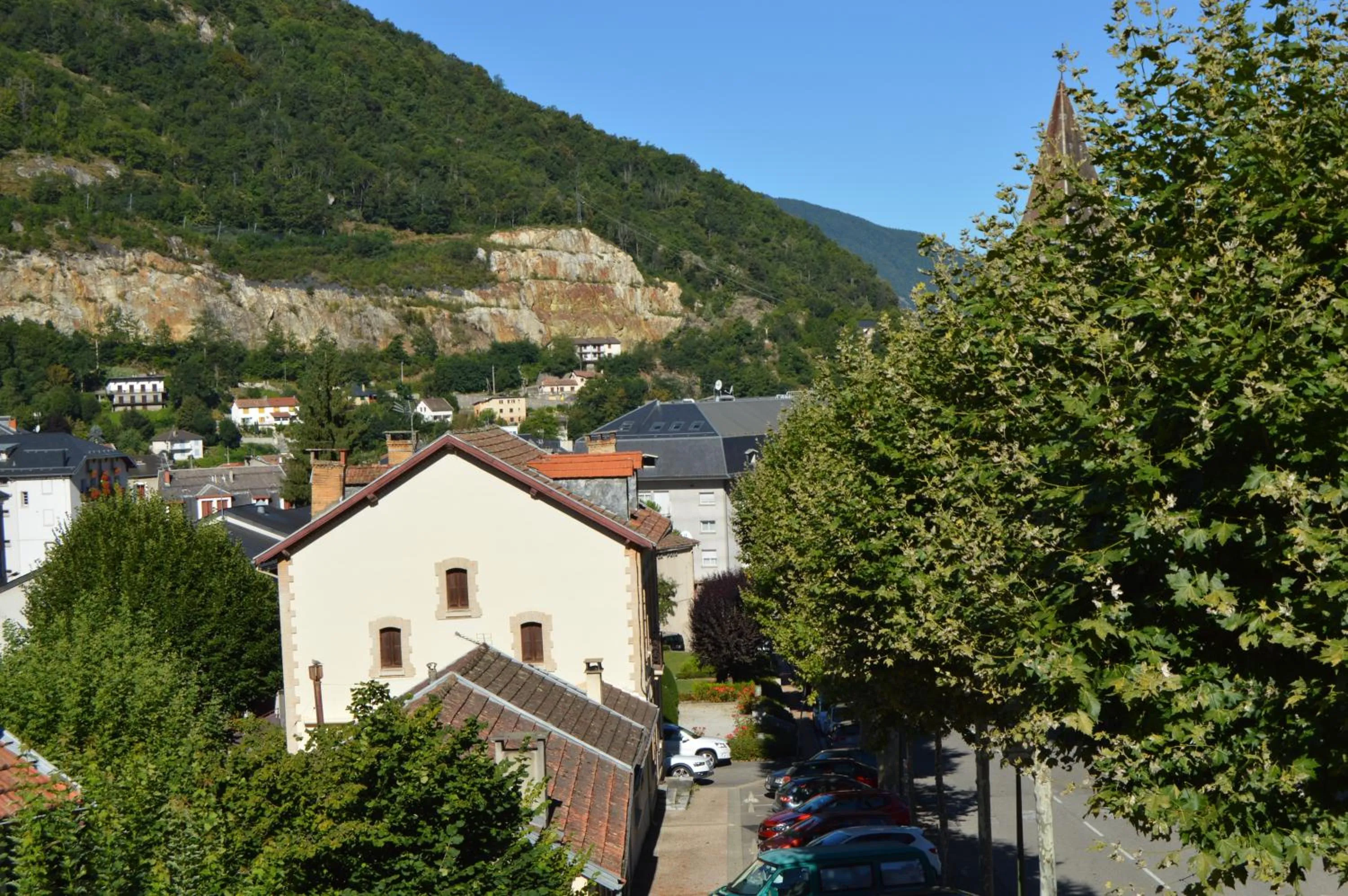 Property building in Hôtel Le Bellevue
