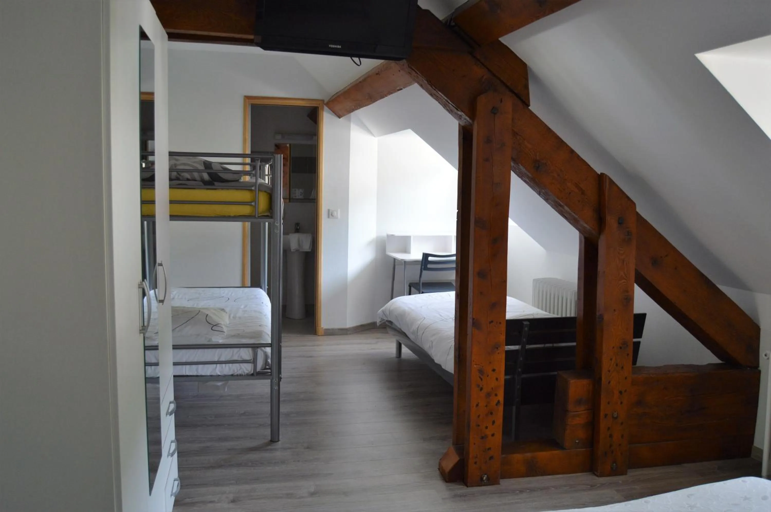 Bedroom, Bed in Hôtel Le Bellevue