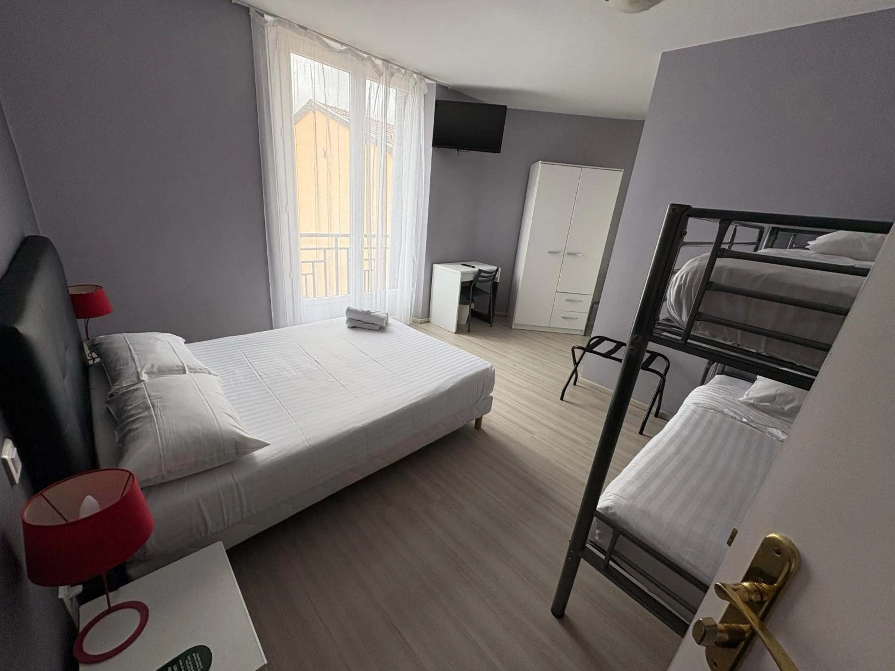 Bed in Hôtel Le Bellevue