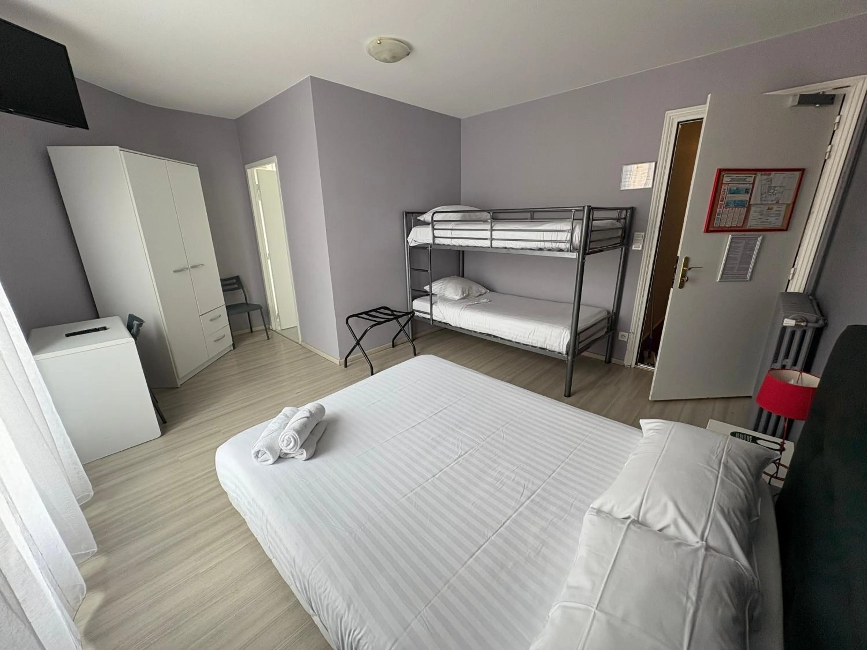 Bed in Hôtel Le Bellevue