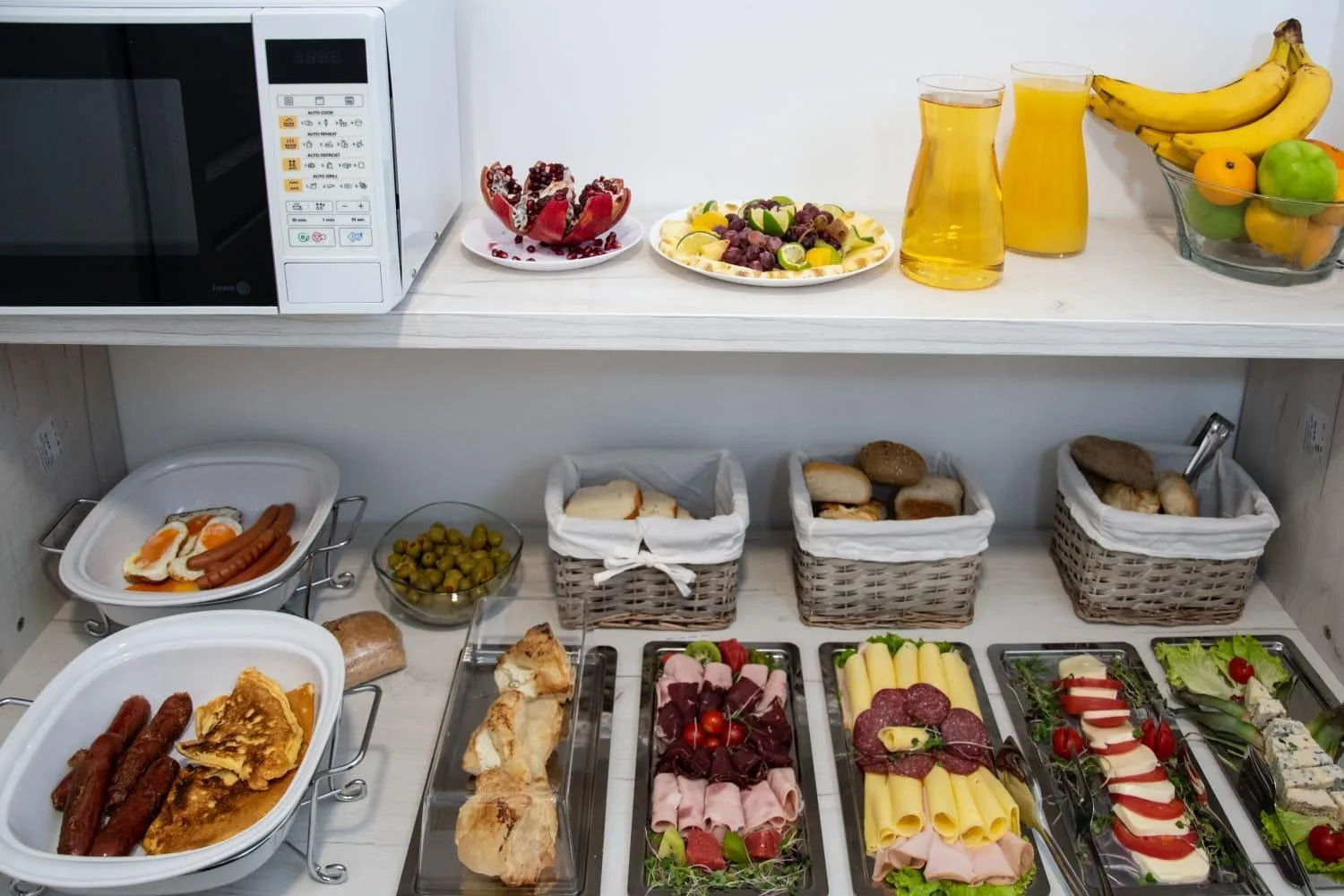 Food and drinks in Heritage Hotel Petrakija