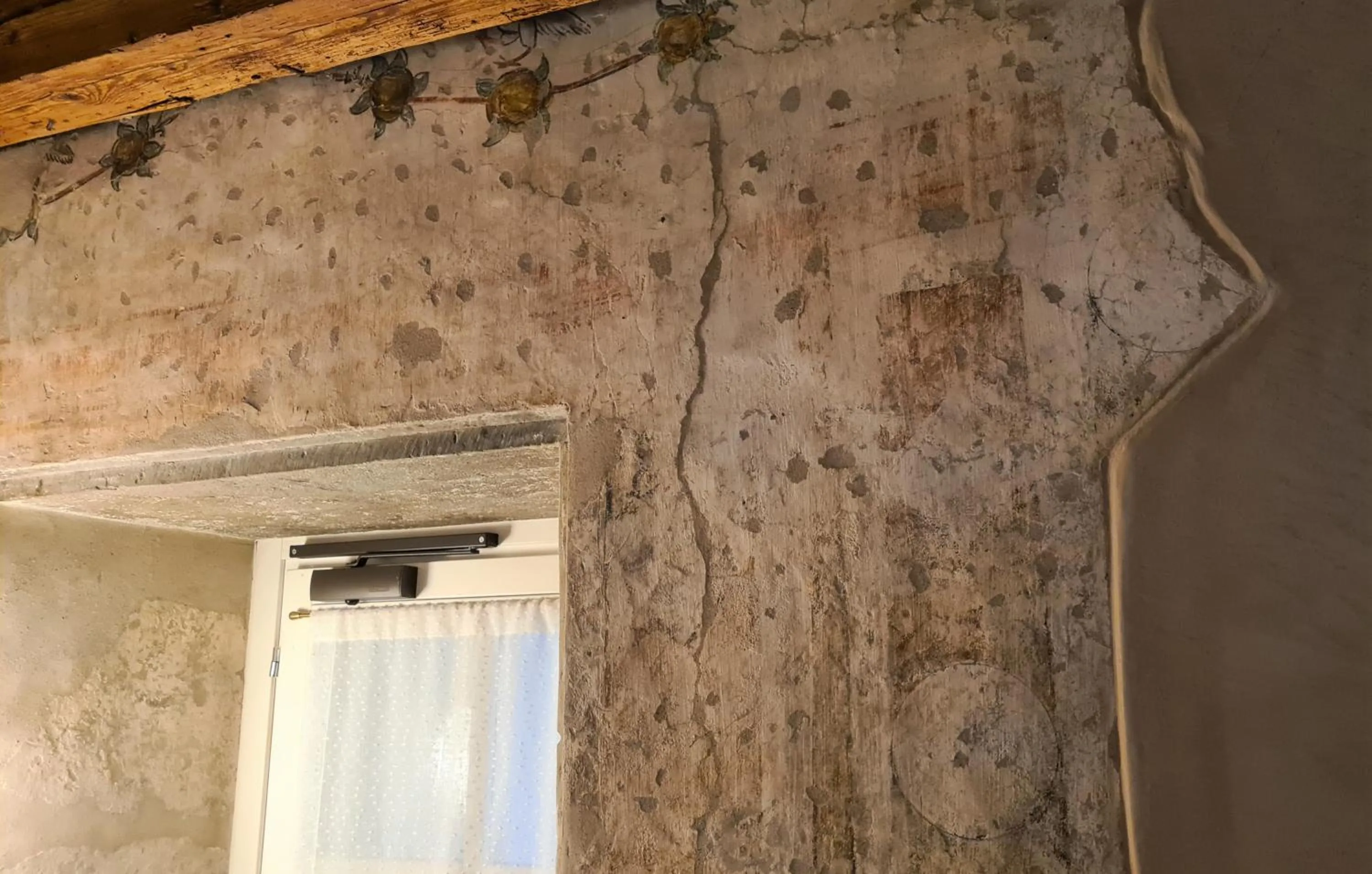 Decorative detail in Hotel Piazza Vecchia