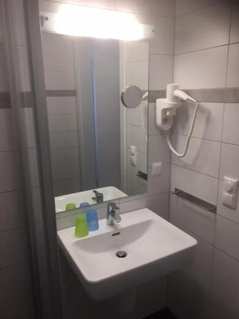 Shower in Bergschlößchen
