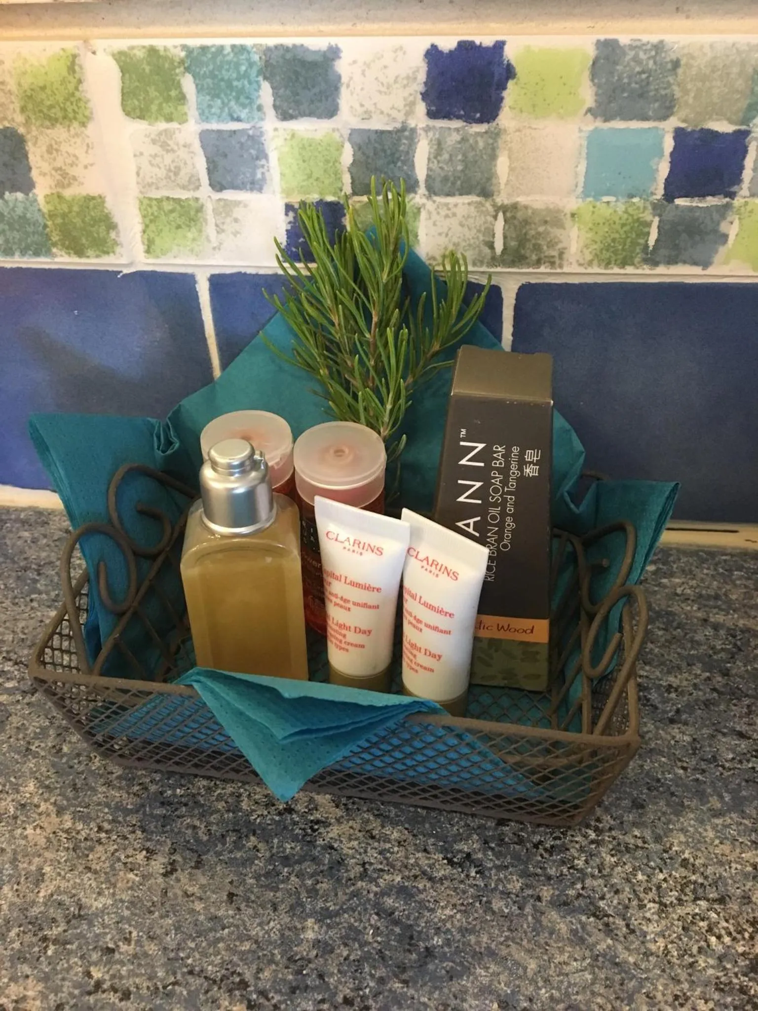 Decorative detail in Les terrasses sur mer