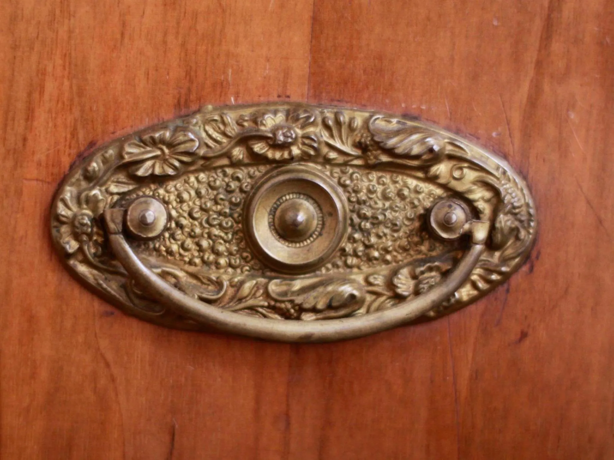 Decorative detail in Casa Isolani Charms Rooms Santo Stefano