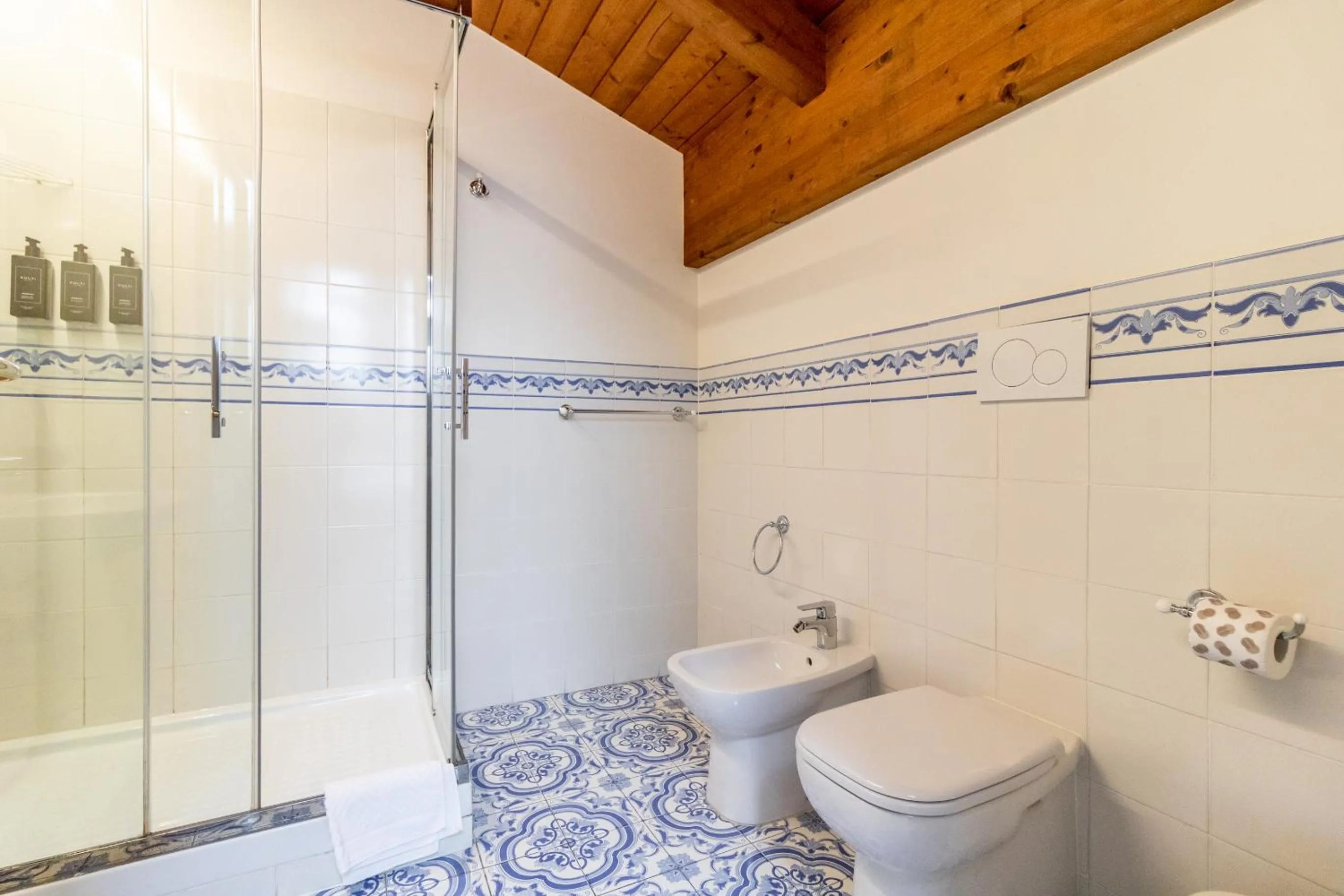 Casa Isolani Charms Rooms Santo Stefano