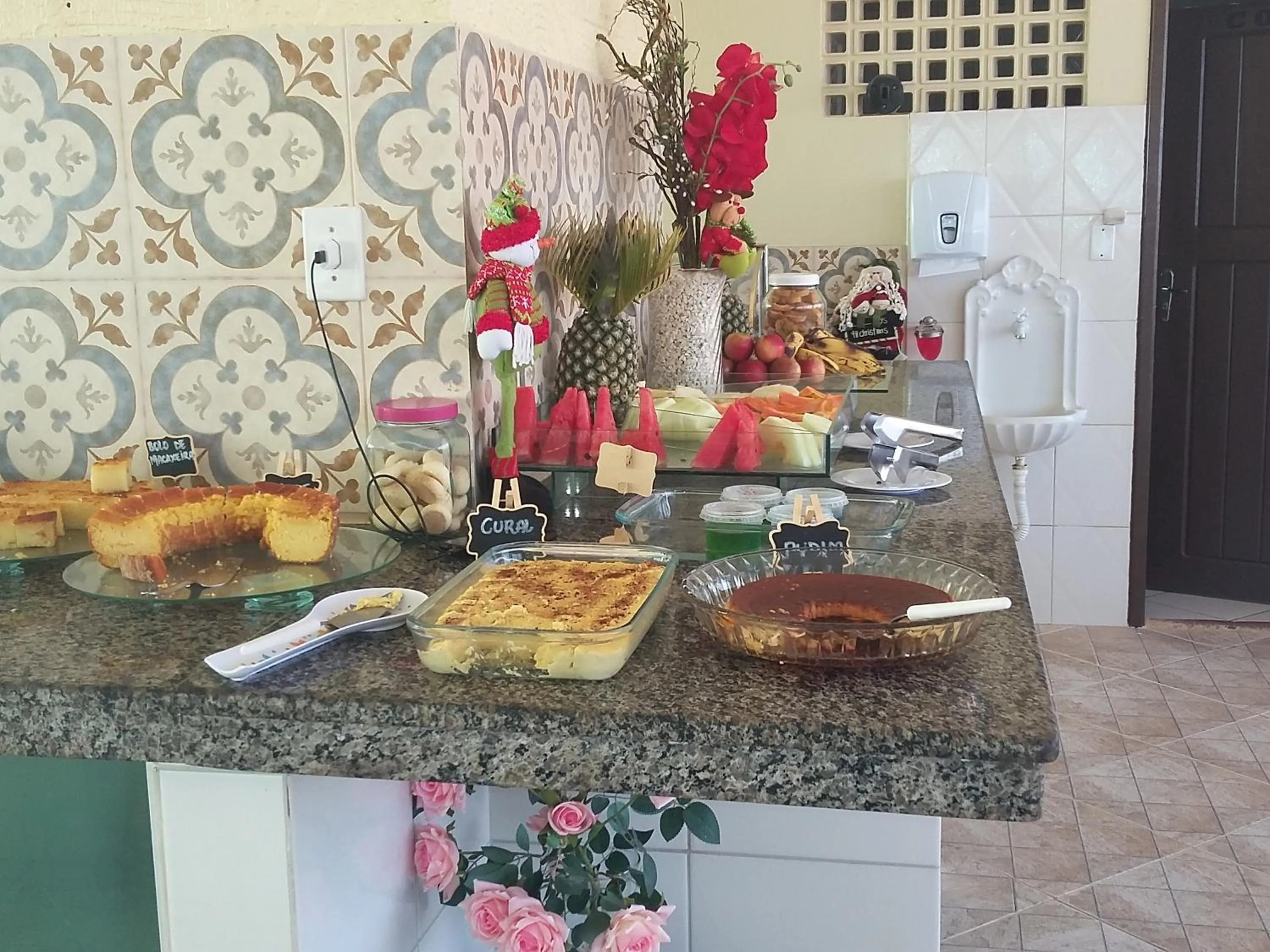 Buffet breakfast in Hotel Concha do Mar