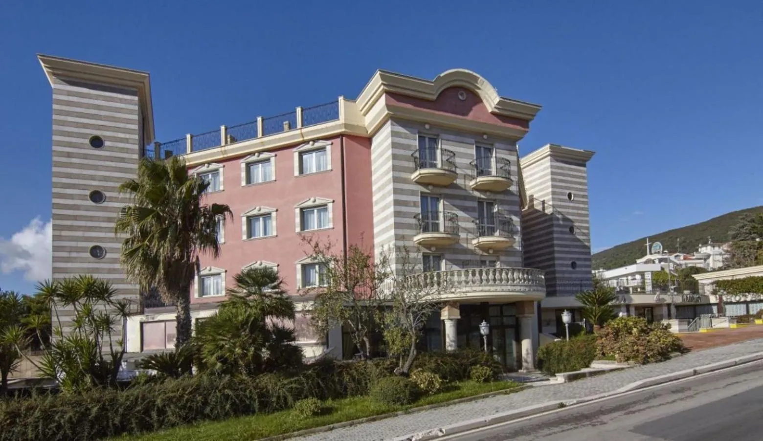 Property building in San Giovanni Rotondo Palace - Alihotels