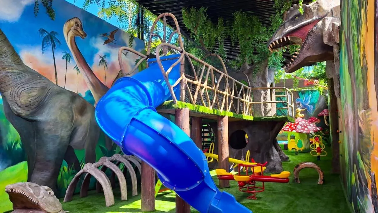 Children play ground in Hotel & Suites Country Valladolid