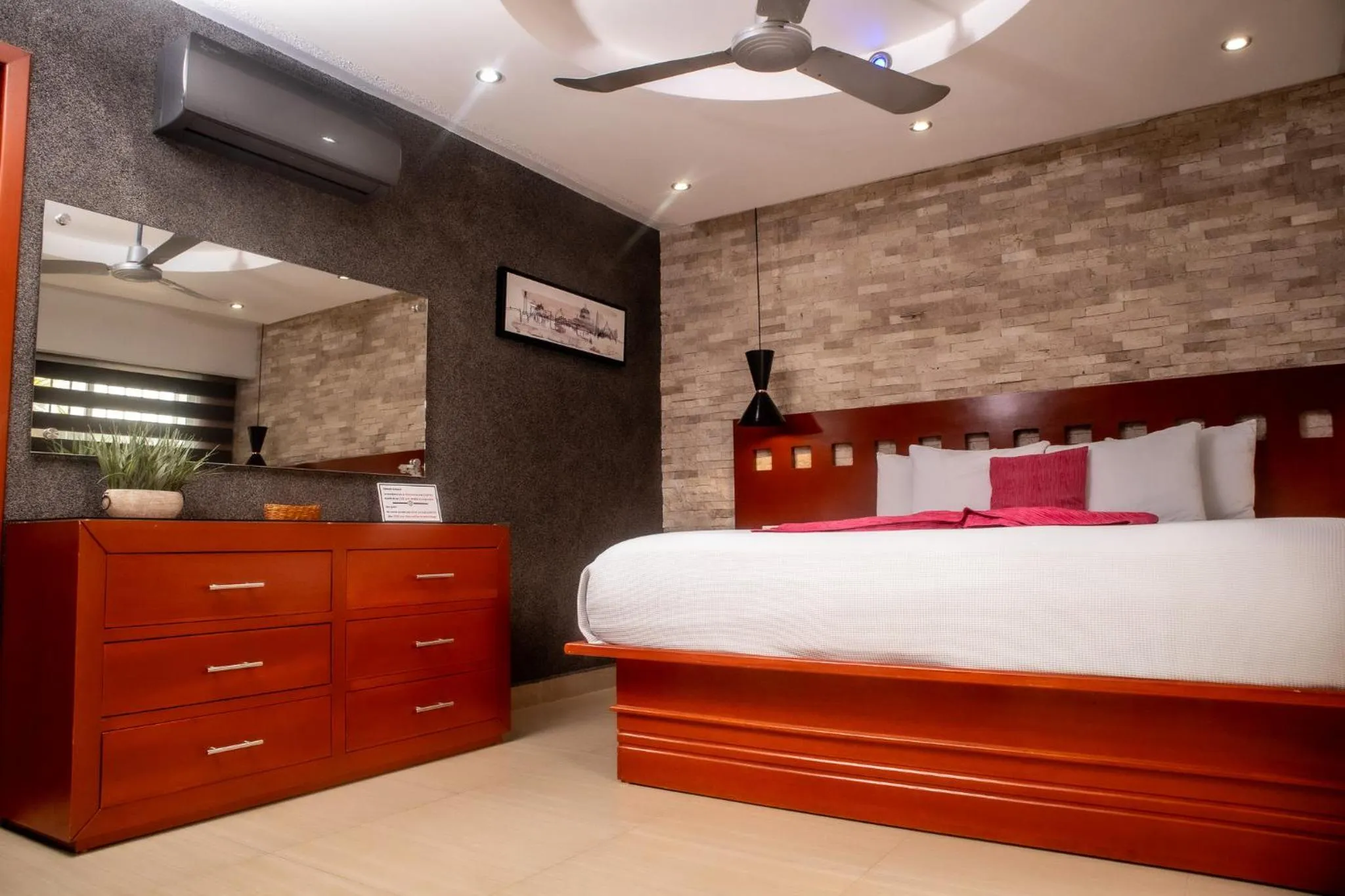 Bed in Hotel & Suites Country Valladolid