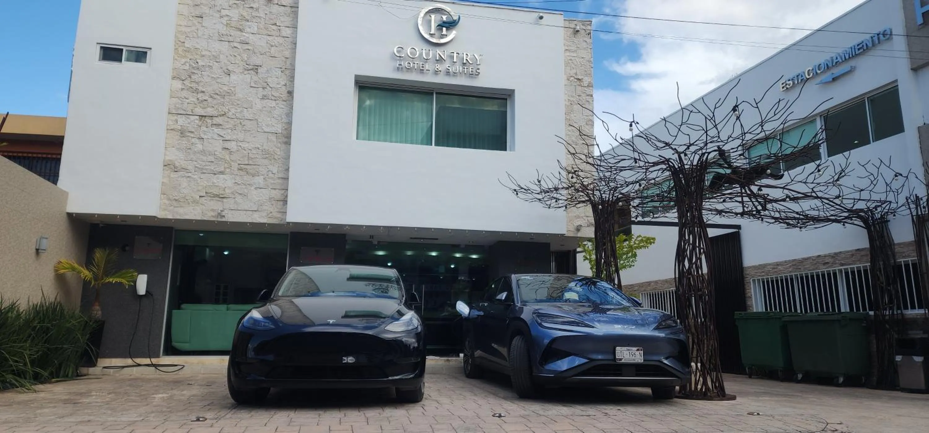 Hotel & Suites Country Valladolid