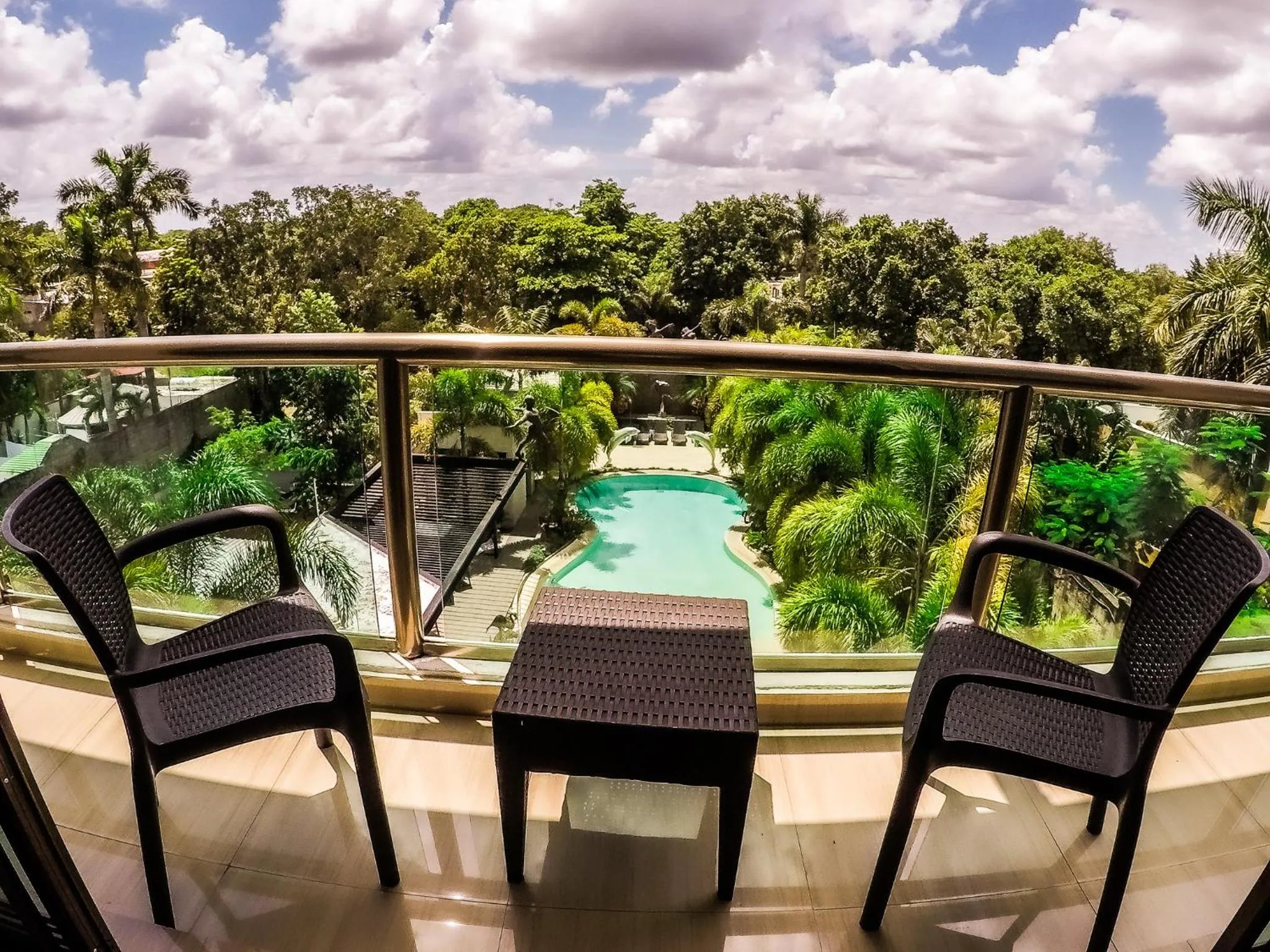 Hotel & Suites Country Valladolid