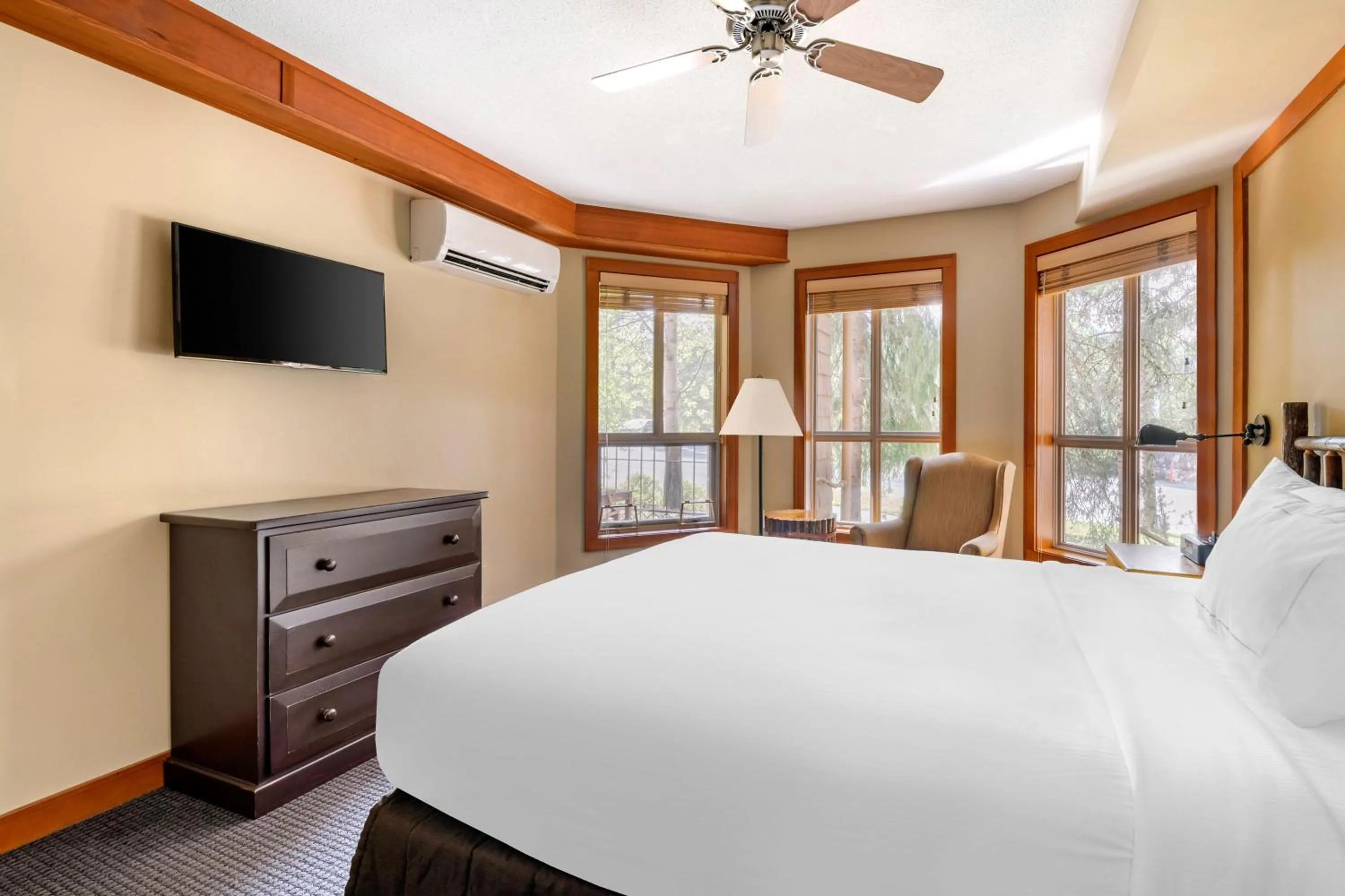 Bed in Hilton Grand Vacations Club Whistler