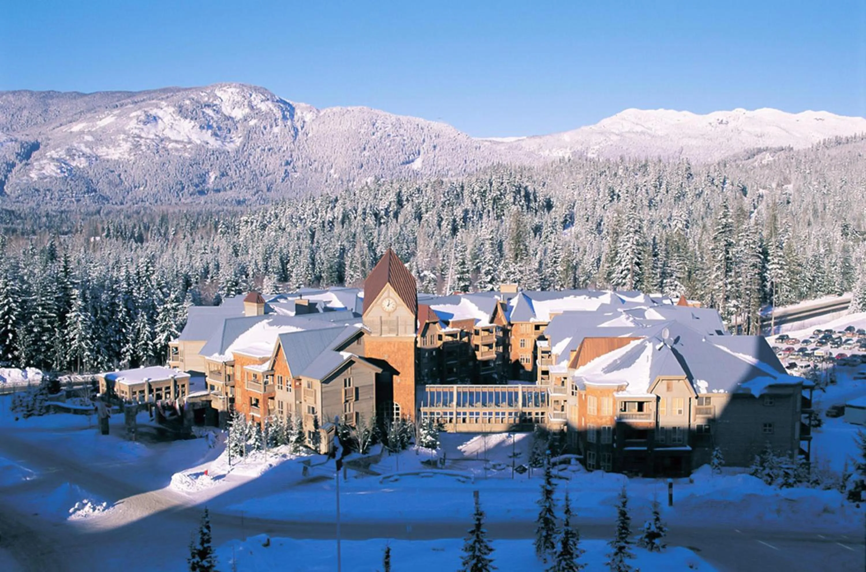 Property building in Hilton Grand Vacations Club Whistler
