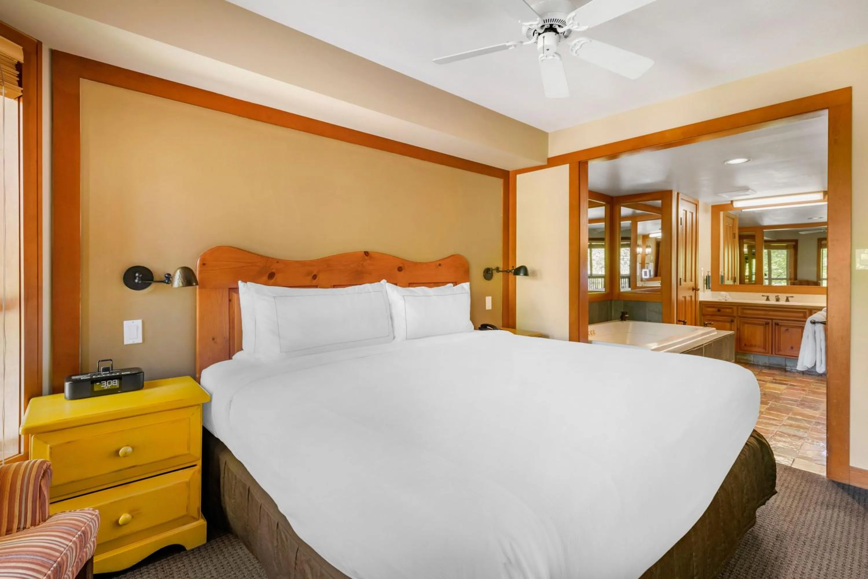 Bed in Hilton Grand Vacations Club Whistler