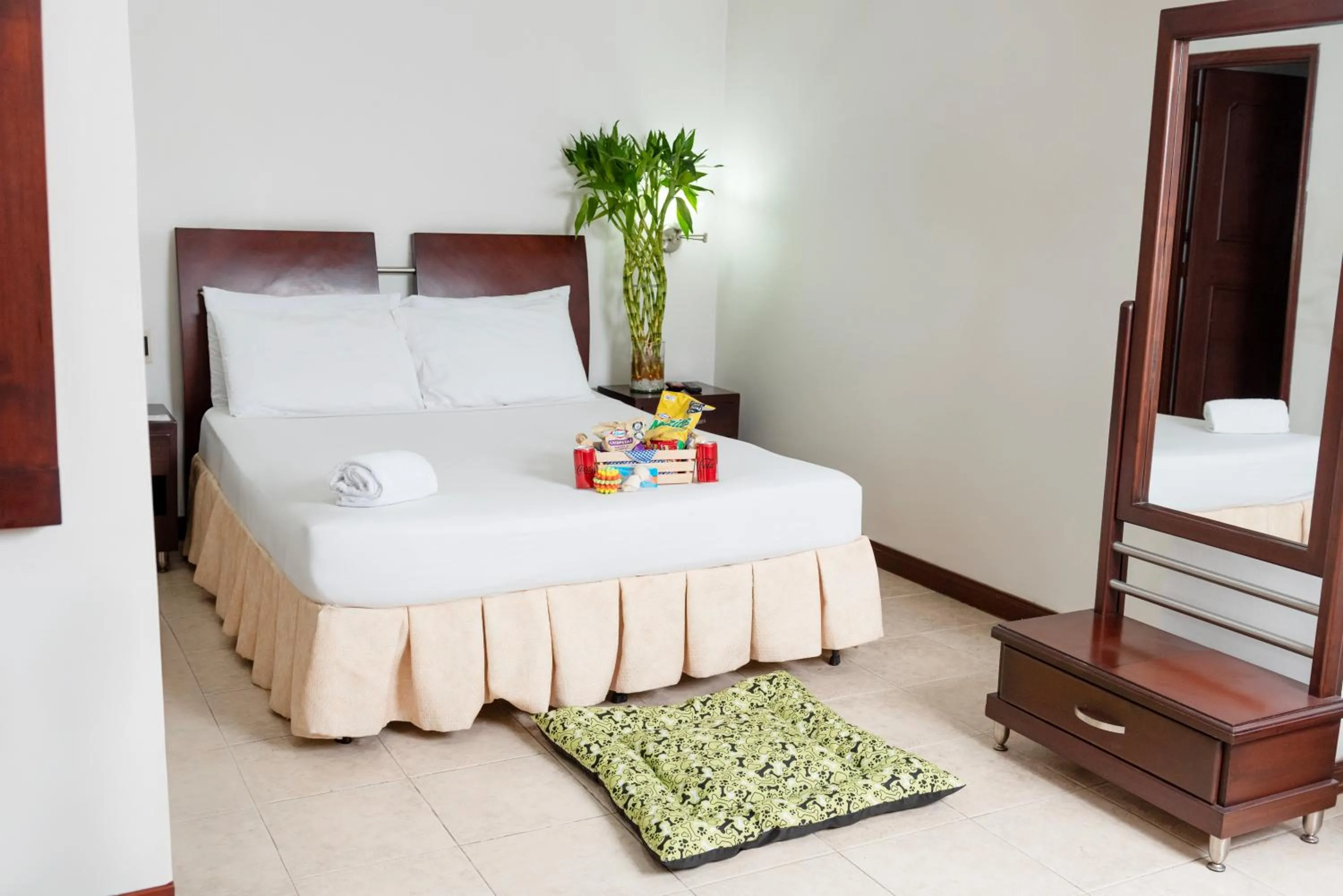 Bed in Hotel Plaza Las Américas Cali