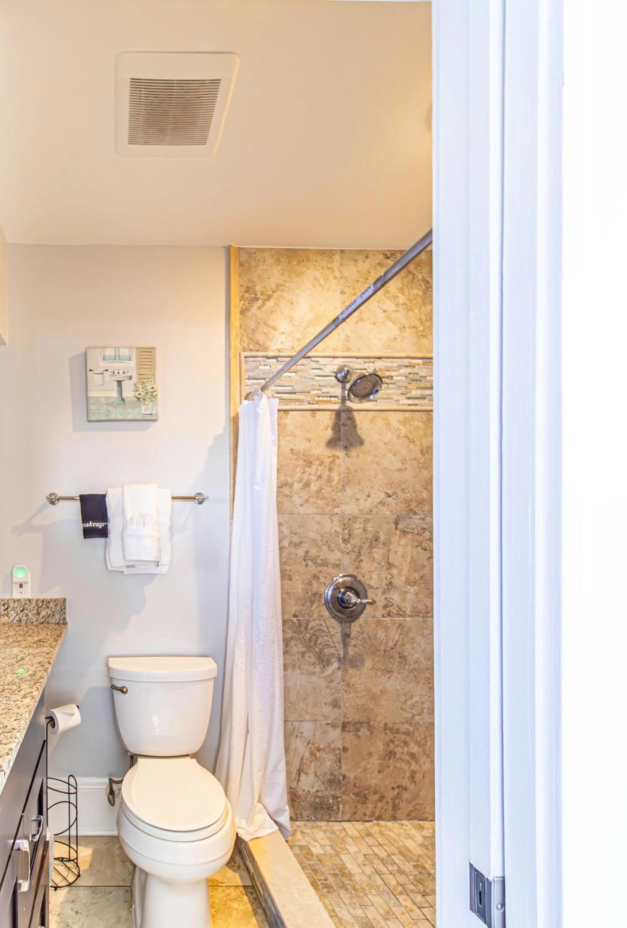 Inn on Charlotte Boutique Hotel