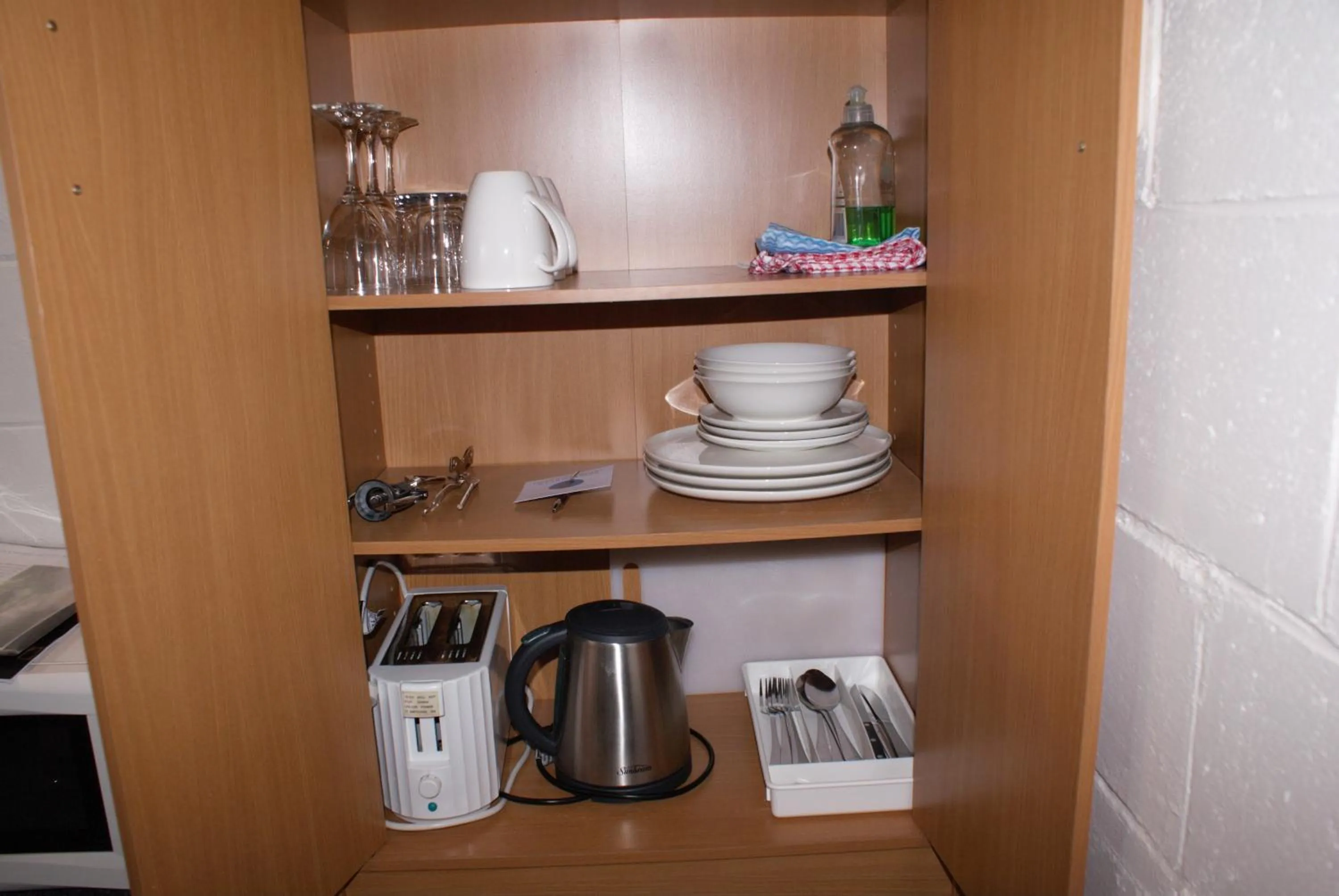 Coffee/tea facilities in Inglewood Motel and Caravan Park Victoria