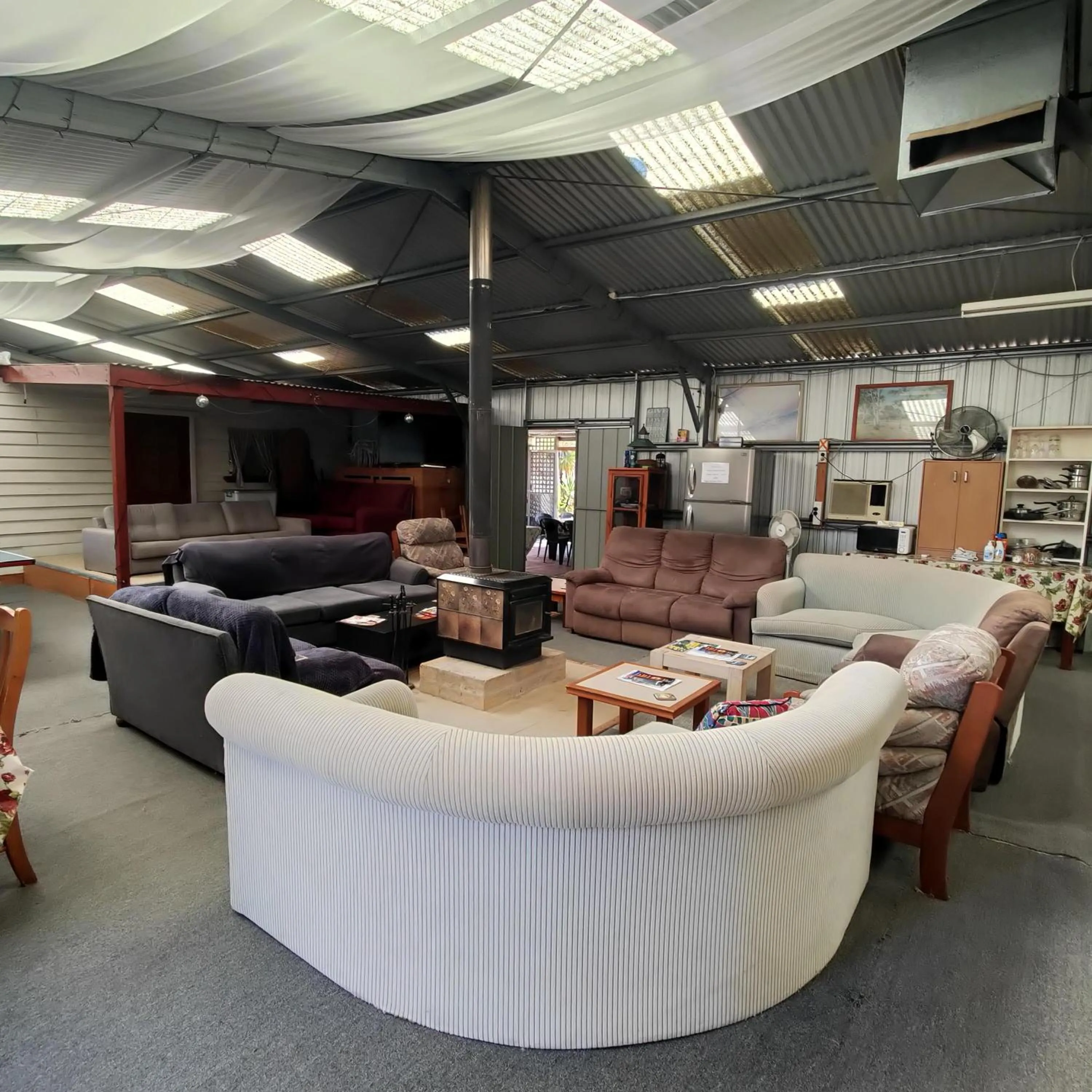 Inglewood Motel and Caravan Park Victoria