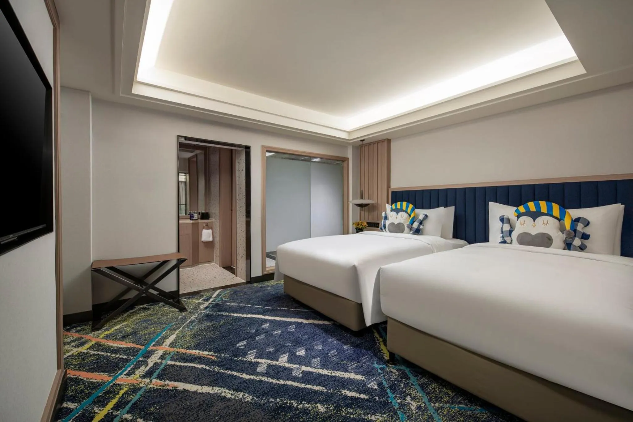 Photo of the whole room, Bed in voco Shanghai Zhangjiang by IHG