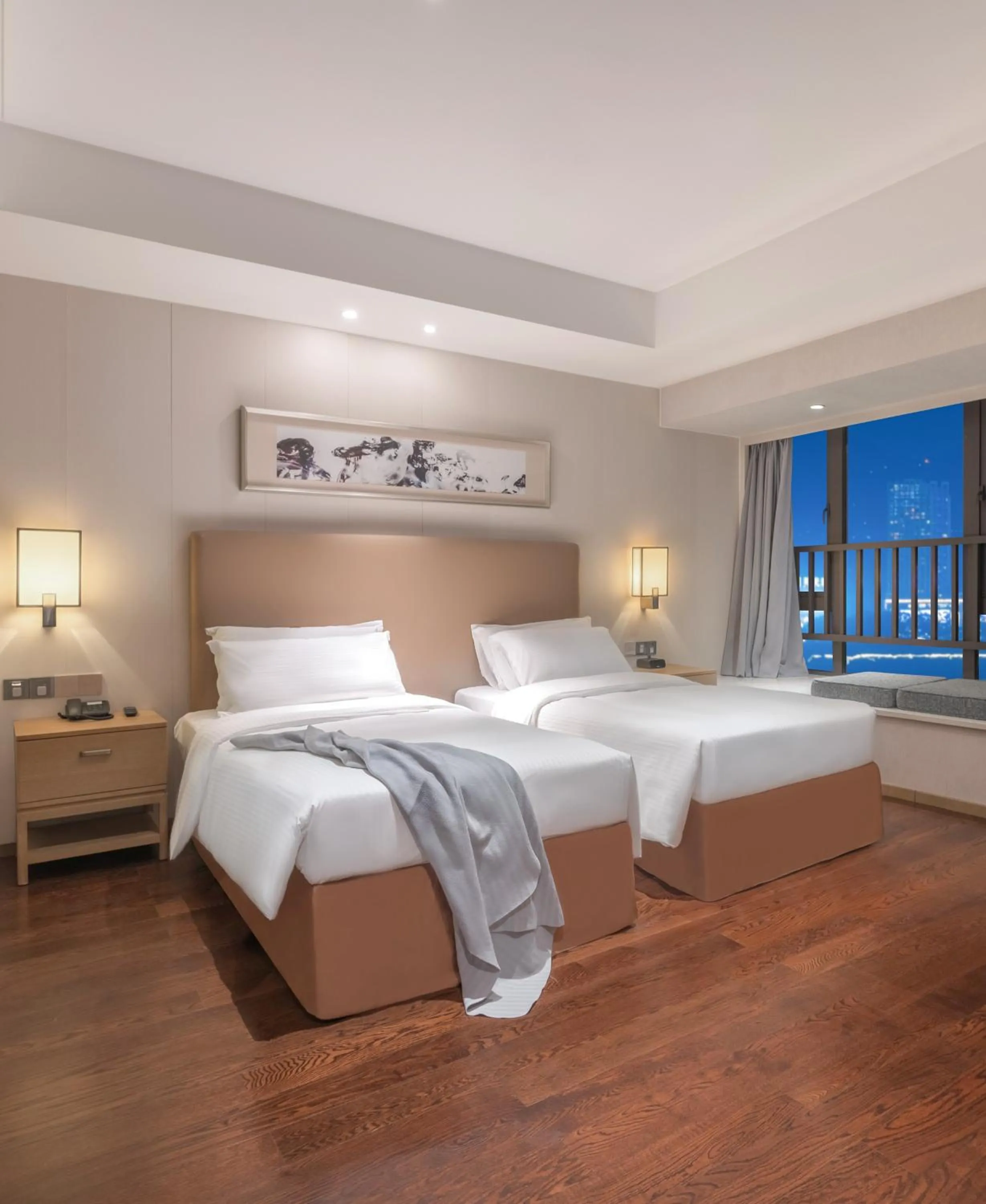 Bedroom, Bed in Somerset Yangtze River Chongqing