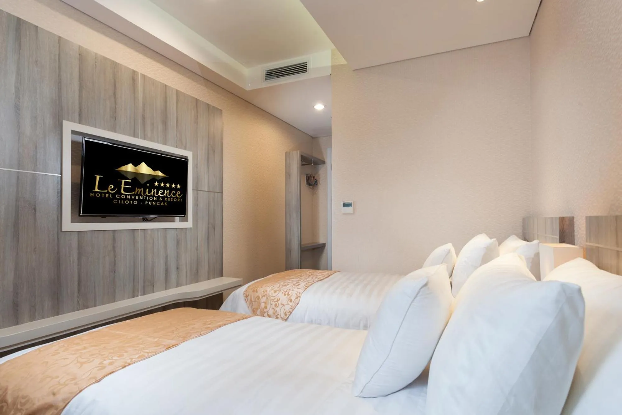 Bedroom, Bed in Le Eminence Puncak Hotel Convention & Resort