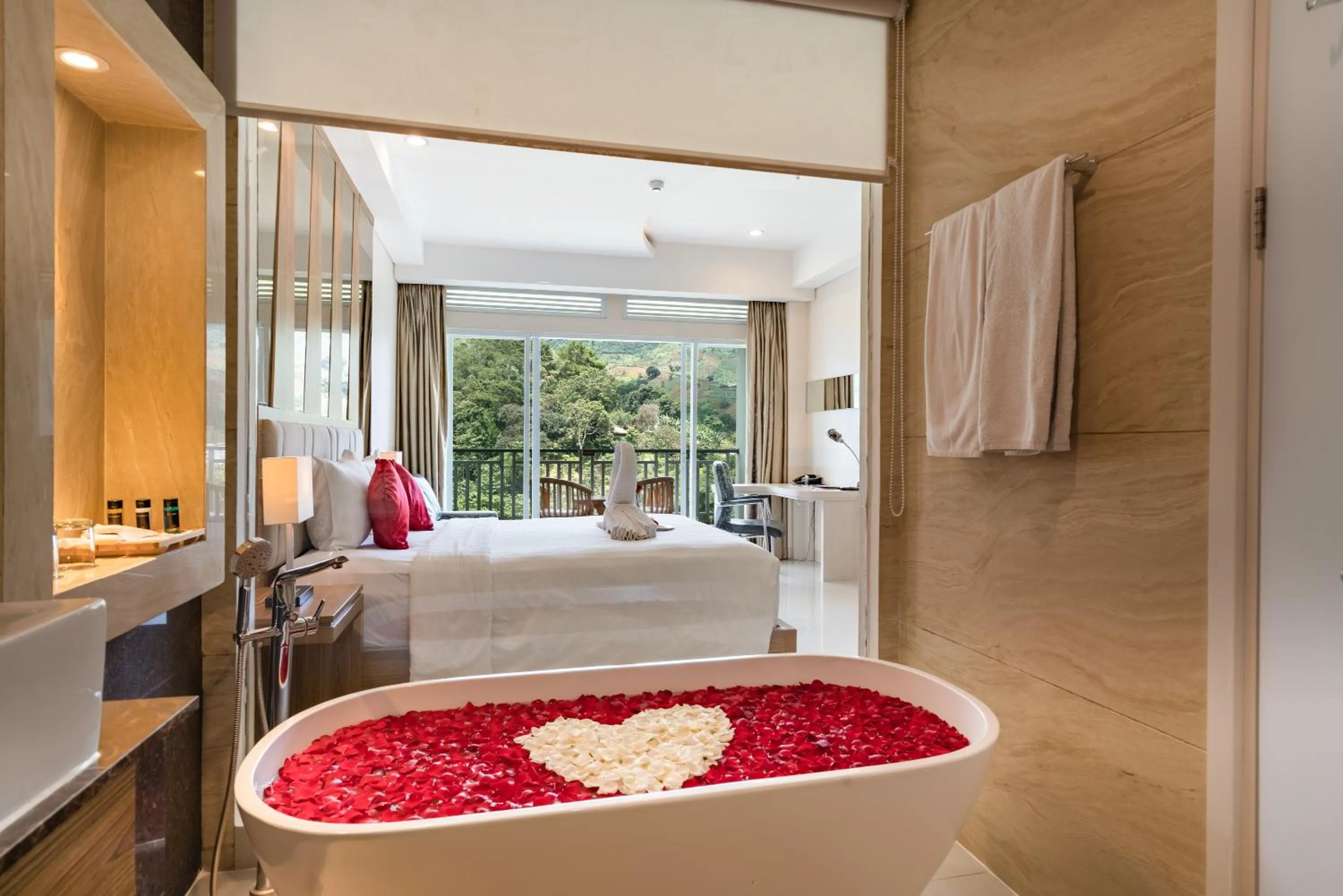 Property building, Bed in Le Eminence Puncak Hotel Convention & Resort