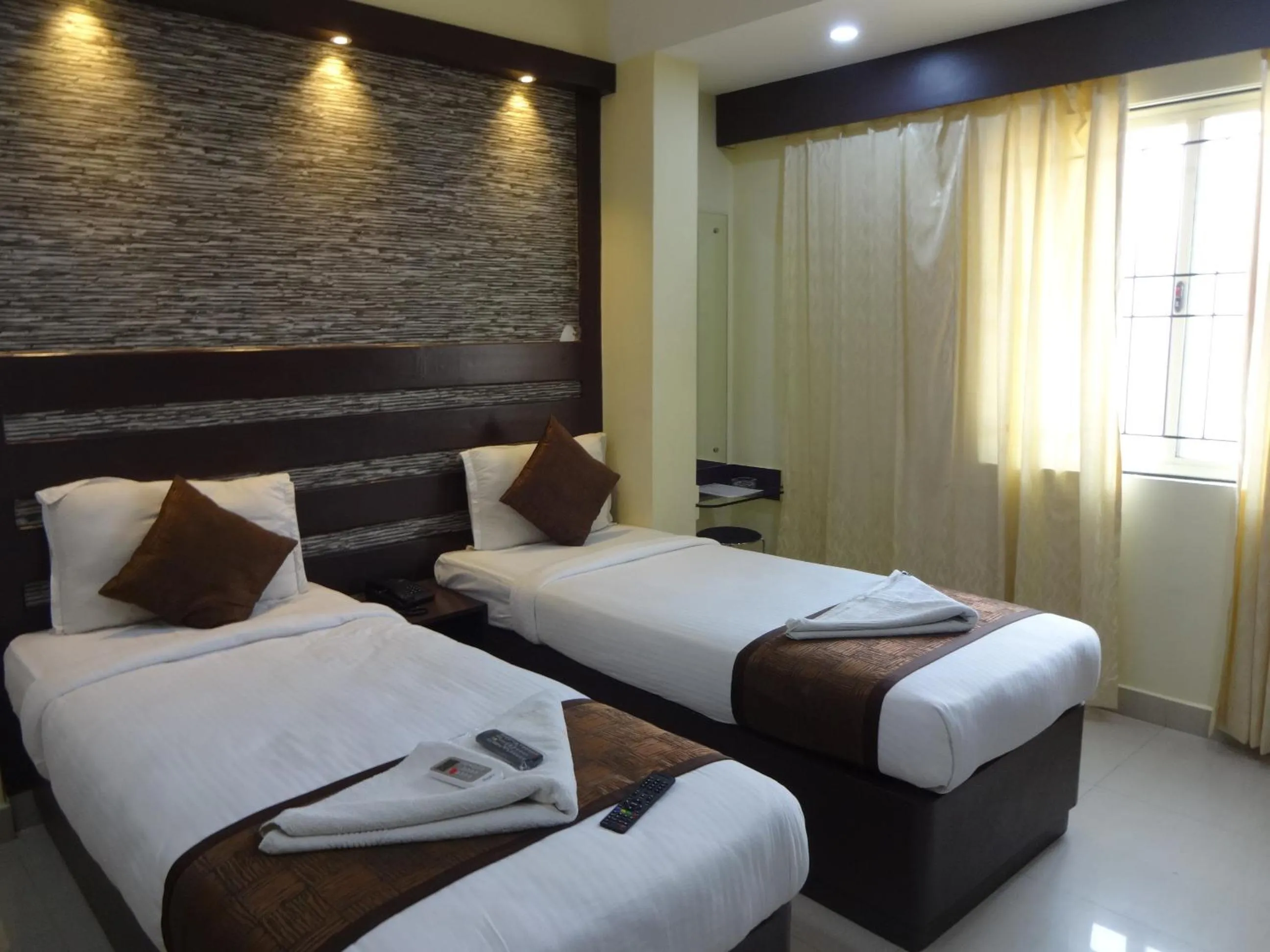 Bed in Hotel White Mount