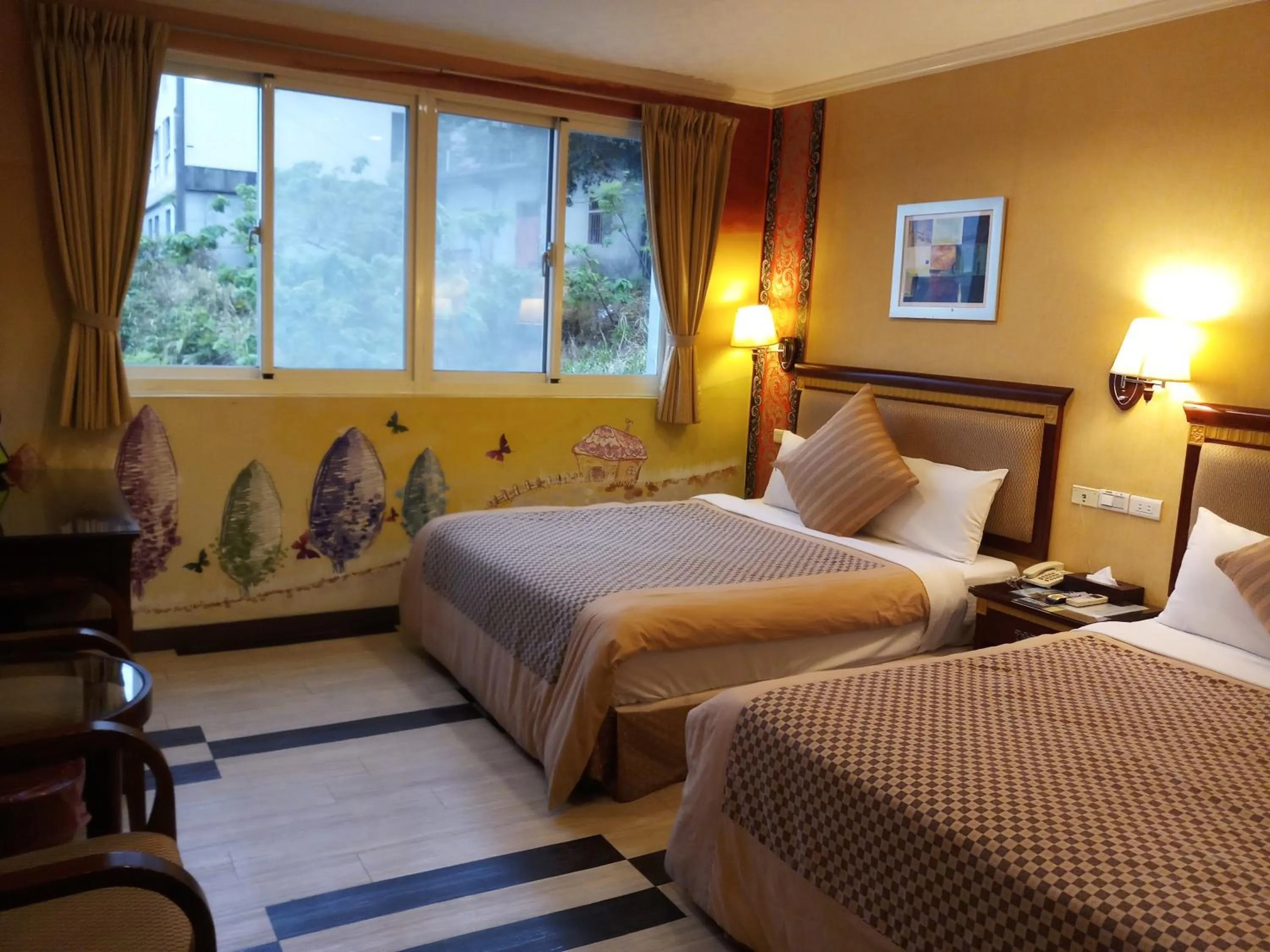 Decorative detail, Bed in Puti Commercial Hotel