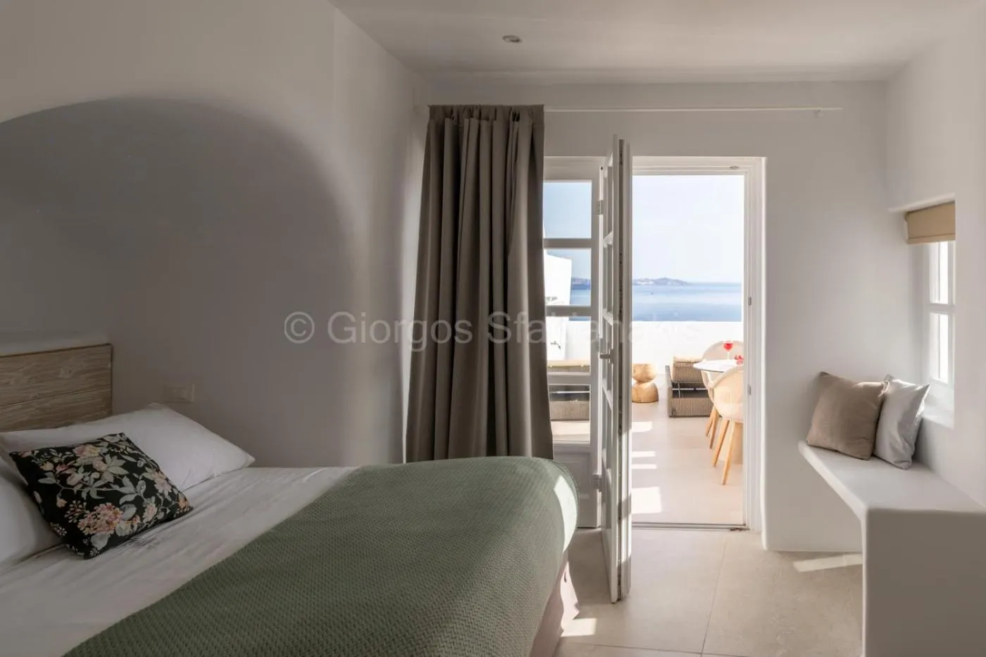 Bed in Aspaki by Art Maisons