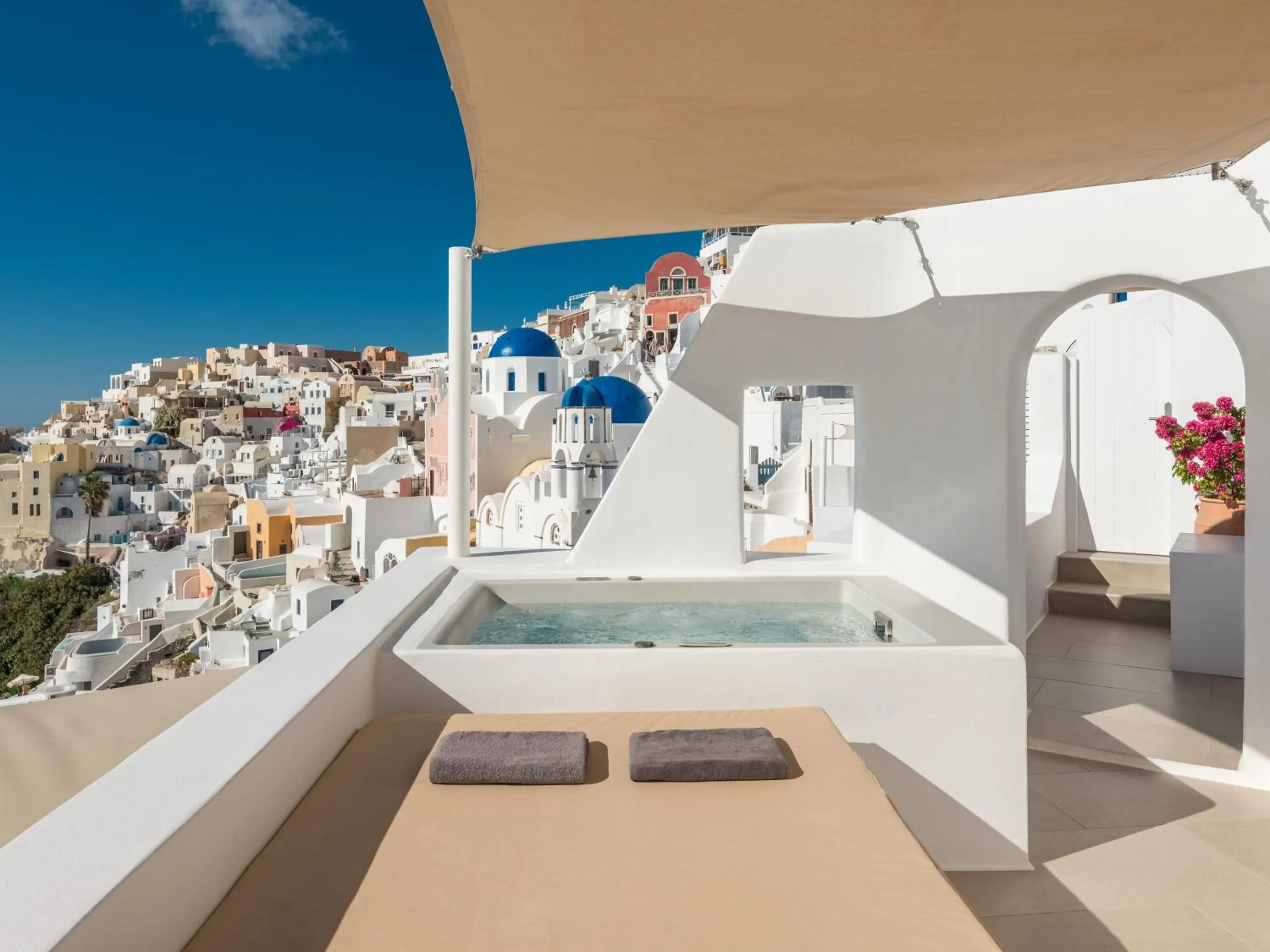 Aspaki by Art Maisons